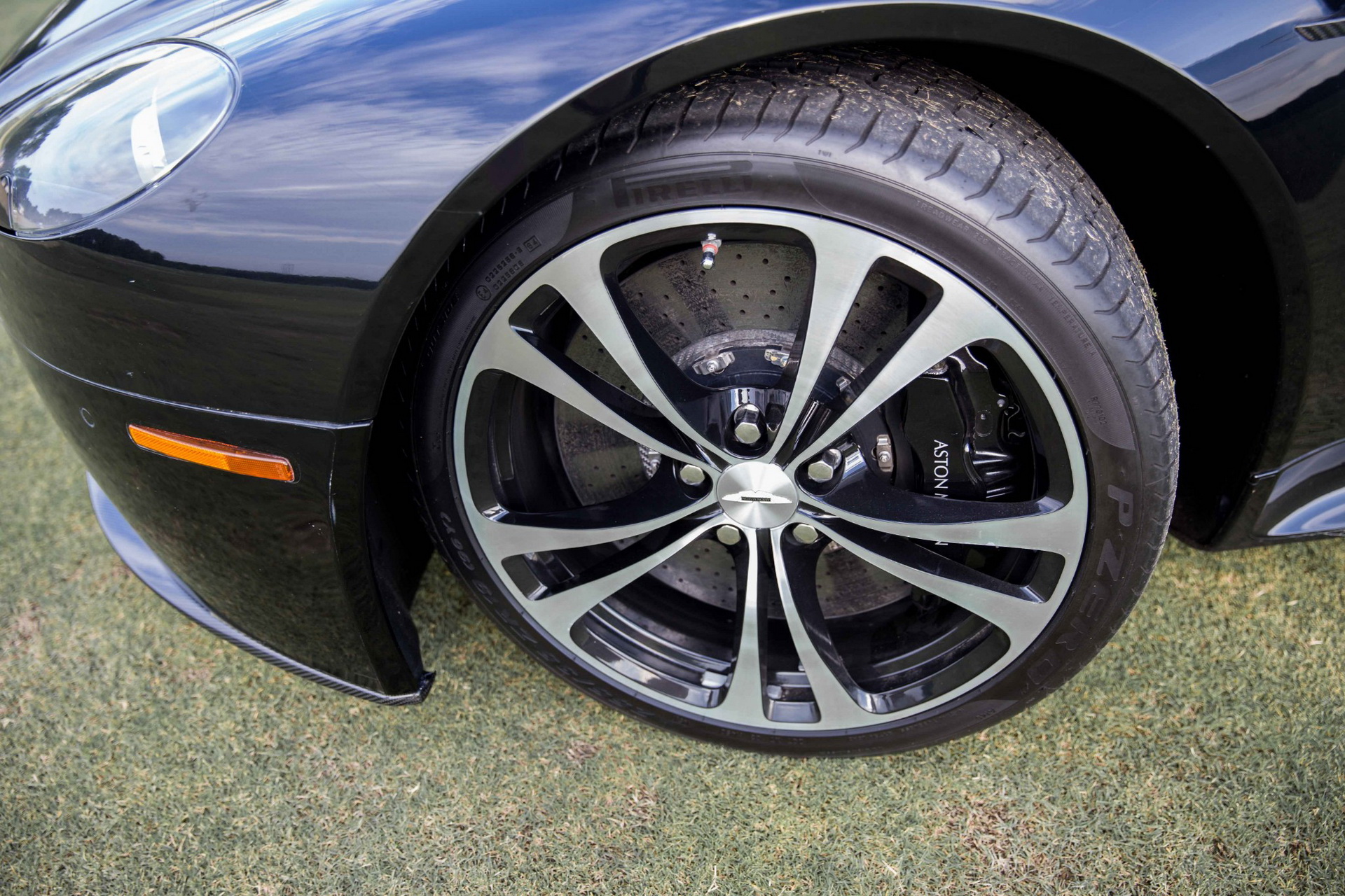 AM-V12-Vantage-07 A Manual Aston Martin V12 Vantage Is The Greatest Supercar Bargain Right Now