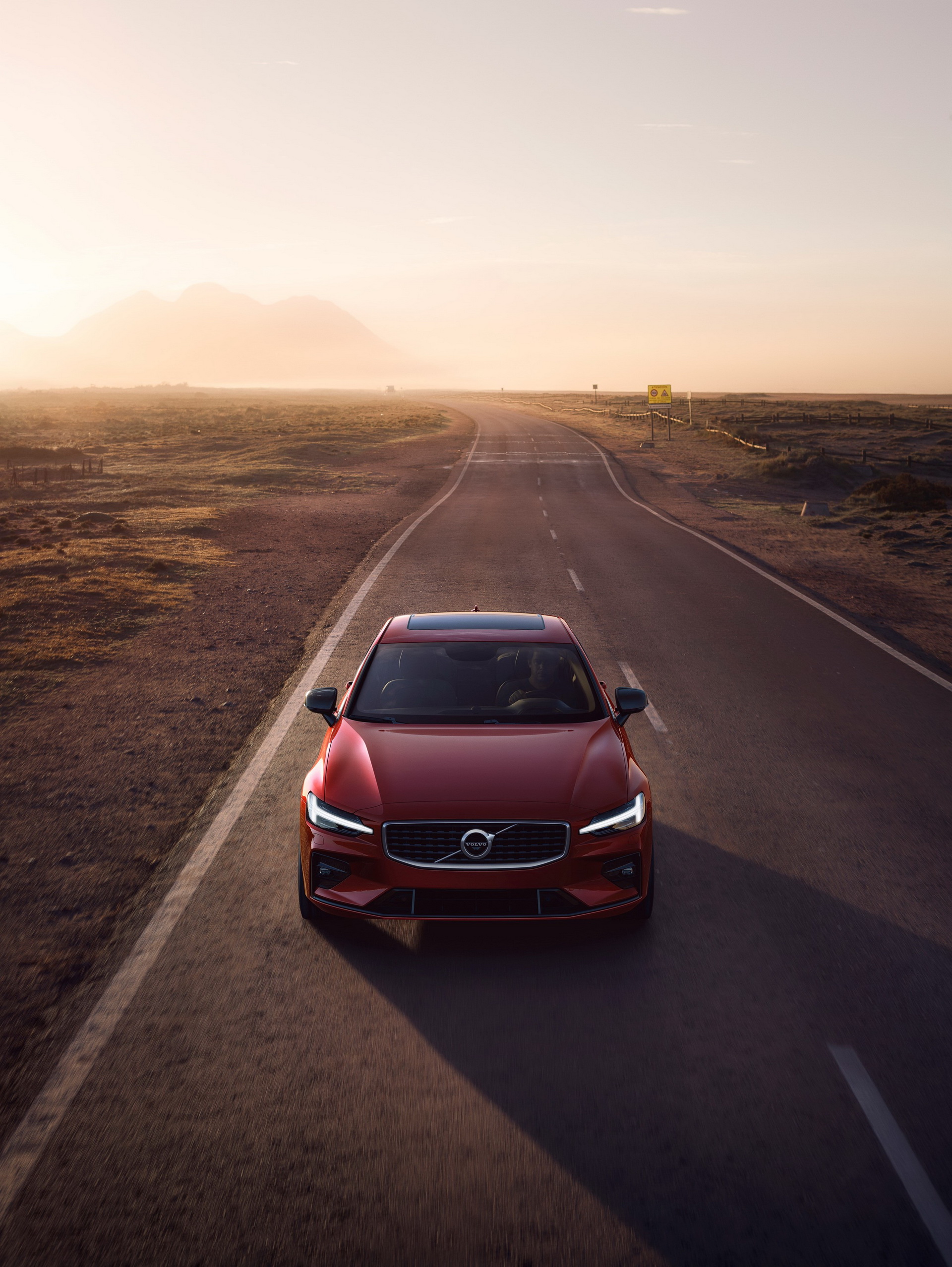 2019-volvo-s60-unveiled-102 New 2019 Volvo S60 Is A Sleek, American Made BMW 3-Series Fighter