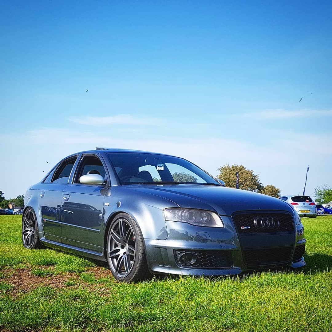 audi-rs4-b7-tuning-12 Who Needs Fireworks With This Fiery Audi RS4 In His Driveway?