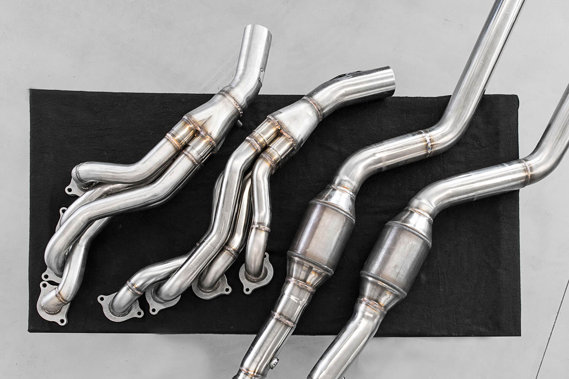 mercedes-benz-c63-amg-w204-mcchip-dkr-tuning-6 Would You Pay $110,000 To Tune Your Old Mercedes-AMG C63 To 818 Horses?