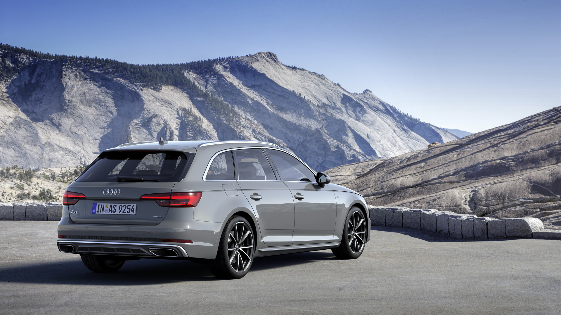 Audi-A4-Facelift-21 2019 Audi A4 Facelift Gets A New Look But Not Much Else