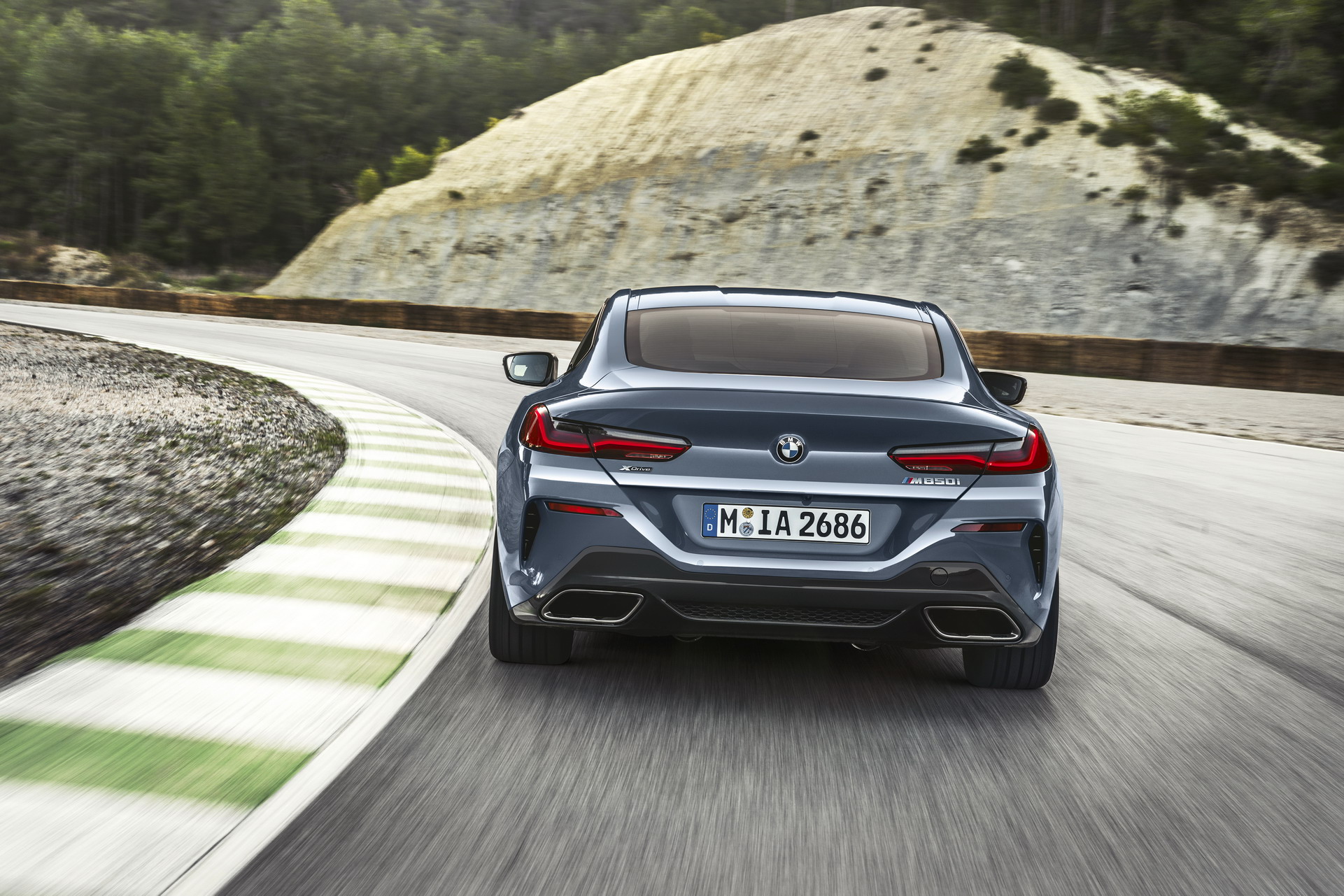 BMW-8-Series-2019-66 2019 BMW 8-Series Wants To Be The Sports Car The E31 Never Was (89 Photos & Videos)