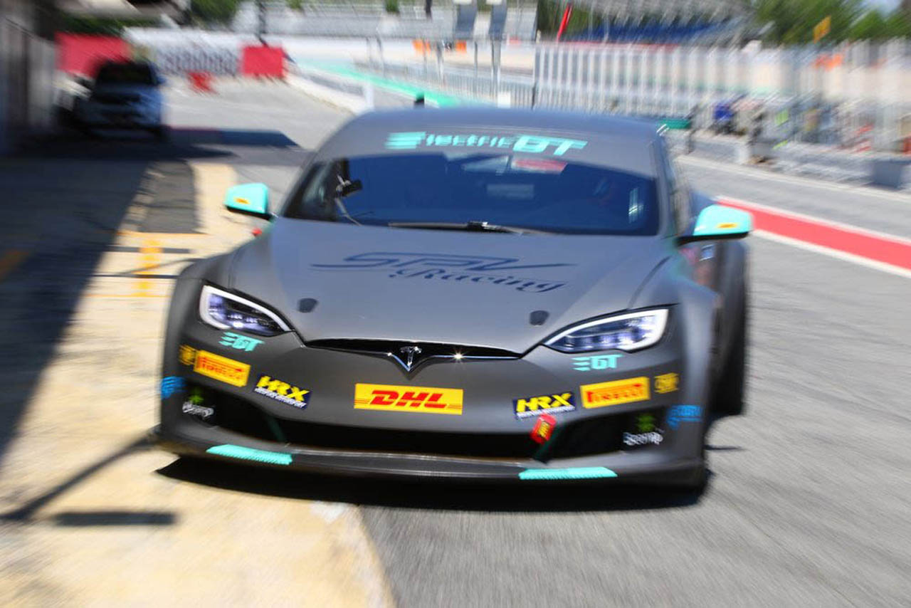 electric-gt-tesla-model-s-P100DL-07 copy Electric Racing Tesla Model S P100DL Unveiled At Catalunya