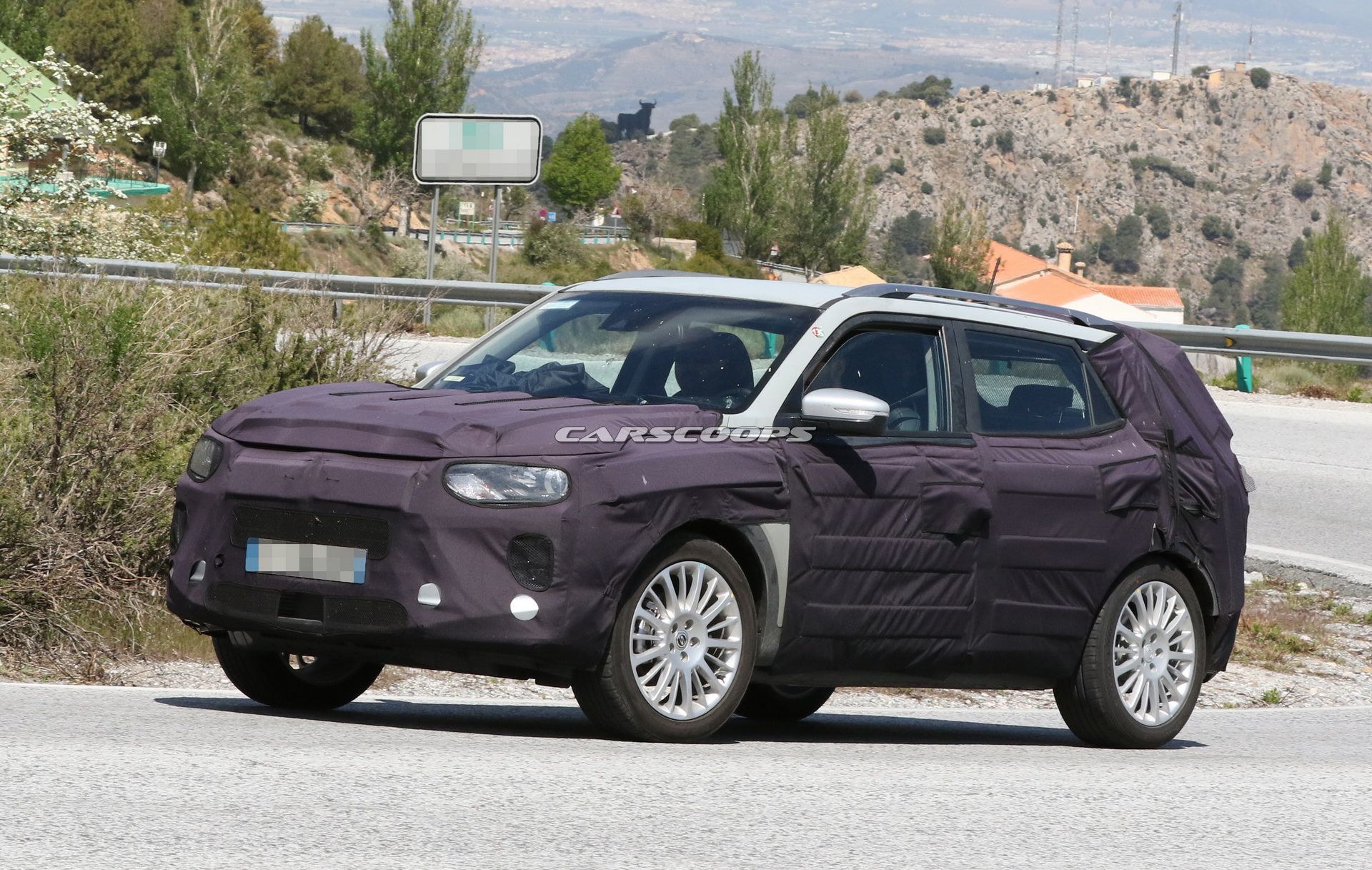 2019-ssangyong-korando-spy-19 All-New SsangYong Korando Will Usher In New Design Language