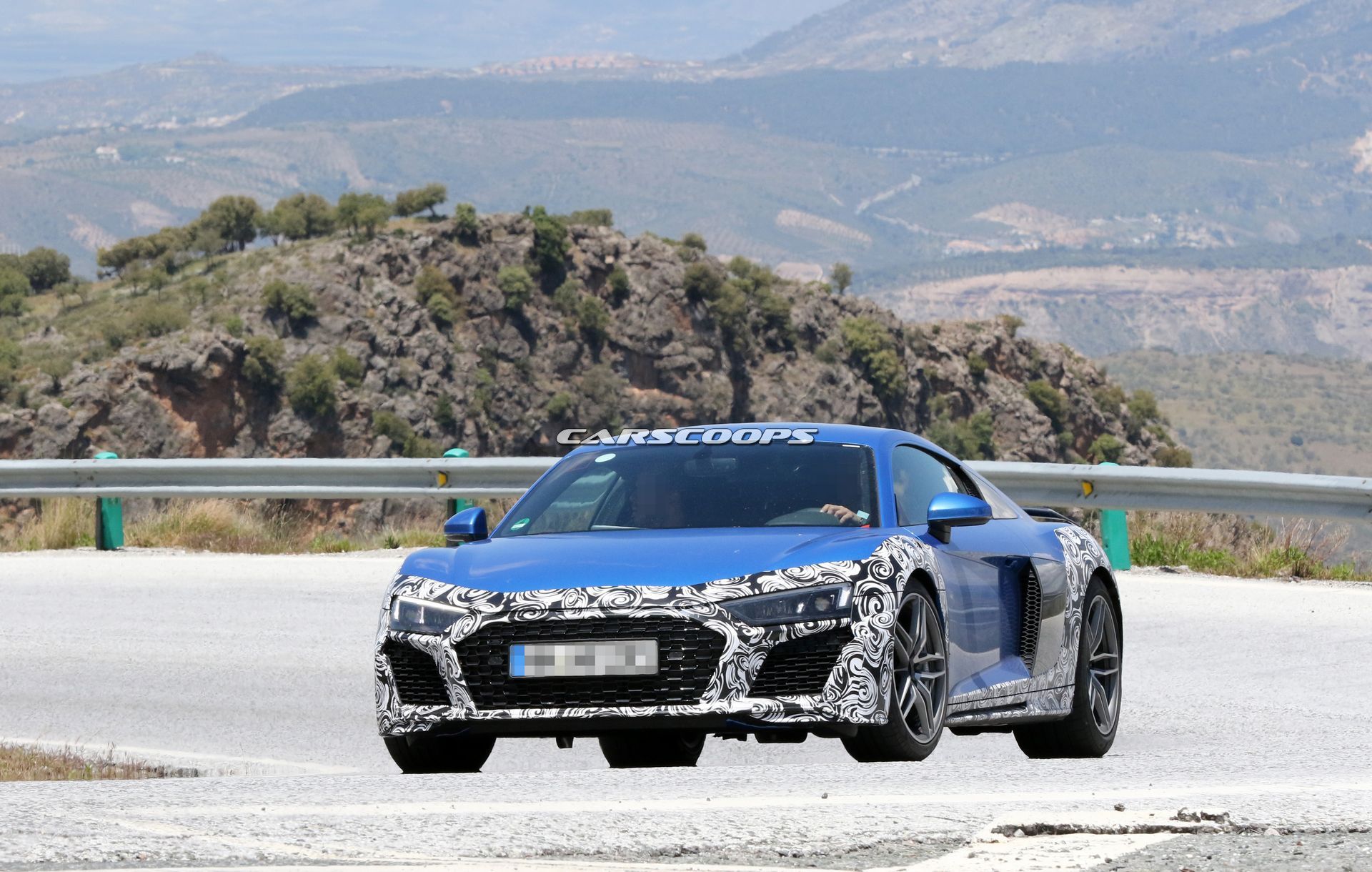 2019-Audi-R8-Facelift-4 Facelifted Audi R8 Will Leave You Hot And Flustered
