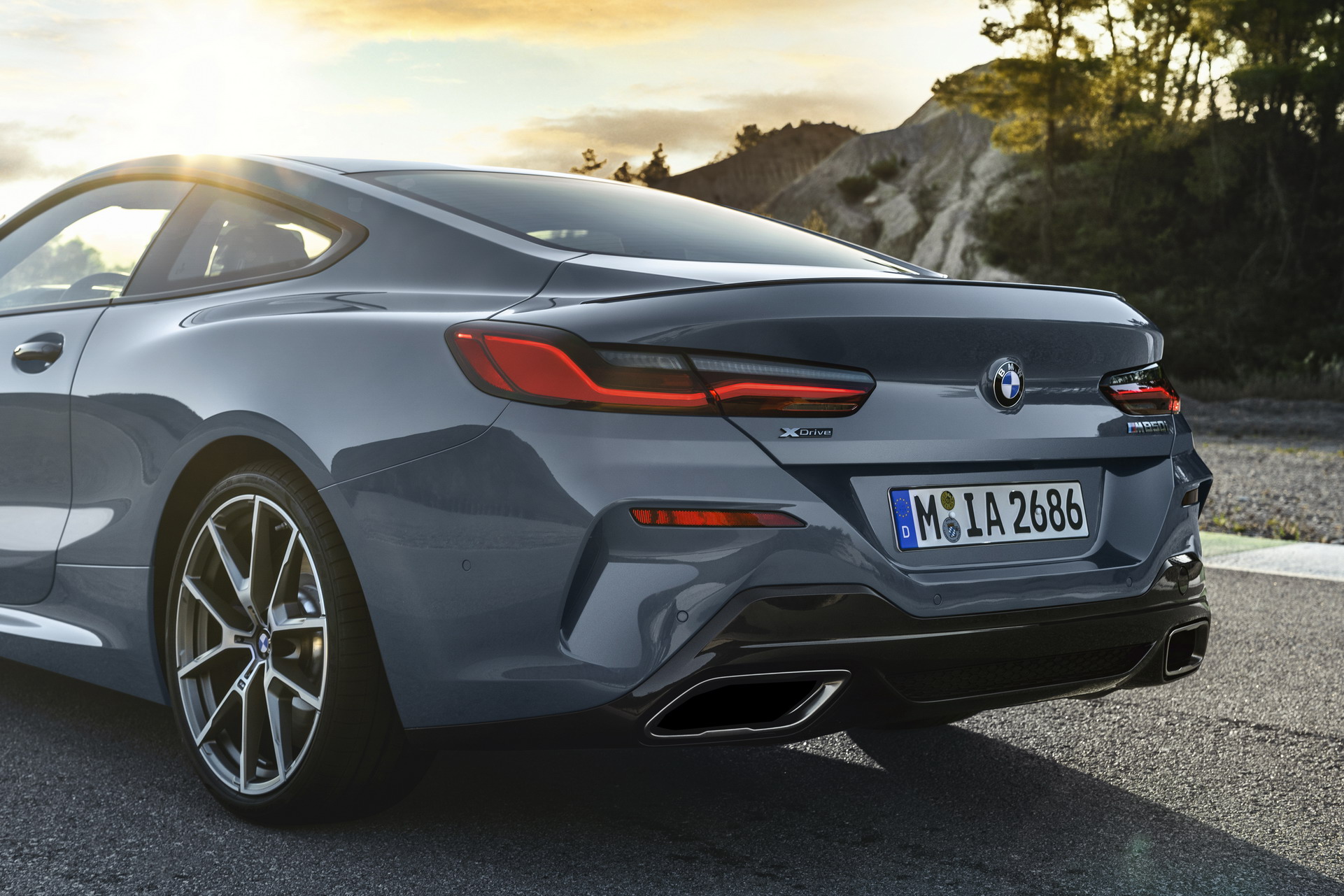 BMW-8-Series-2019-56 2019 BMW 8-Series Wants To Be The Sports Car The E31 Never Was (89 Photos & Videos)