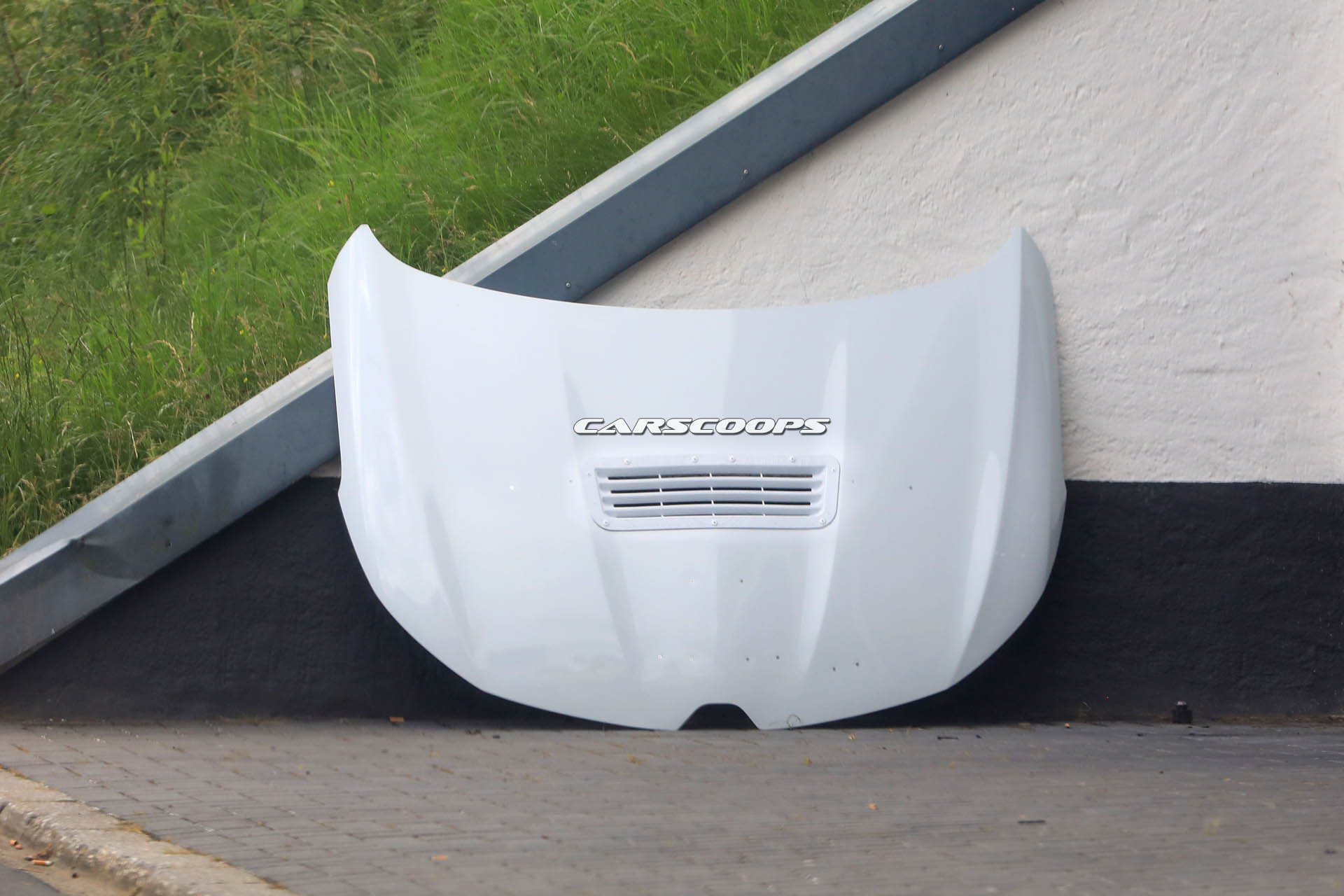 renault-megane-rs-trophy-spy-15 Renault’s Gunning For Ring Record With New Megane RS Trophy