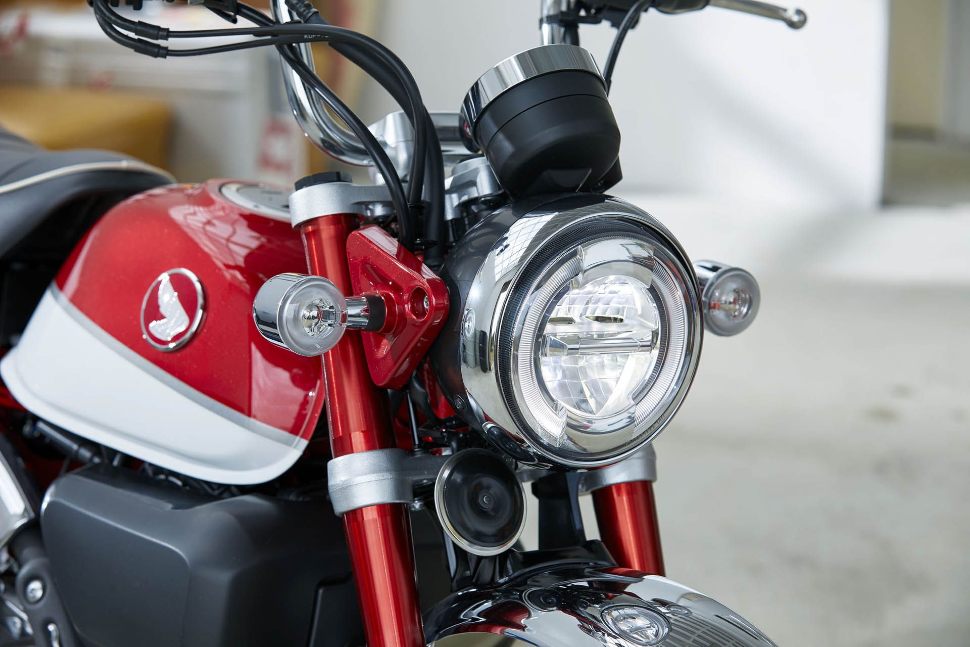 19 Honda Monkey_headligft copy Minibikers Rejoice: Honda’s Bringing The Monkey And Super Cub To The US