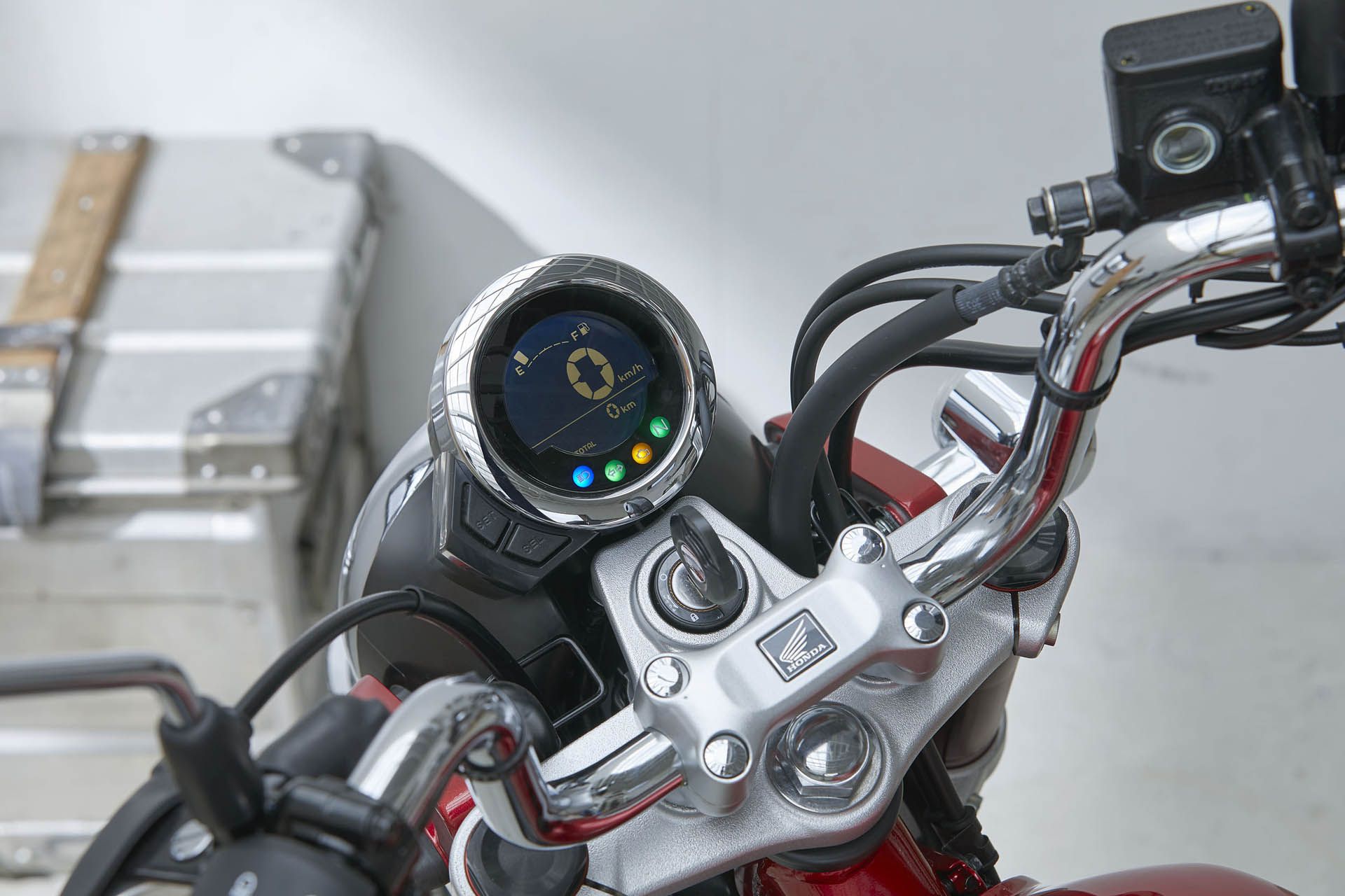 19 Honda Monkey_meter copy Minibikers Rejoice: Honda’s Bringing The Monkey And Super Cub To The US