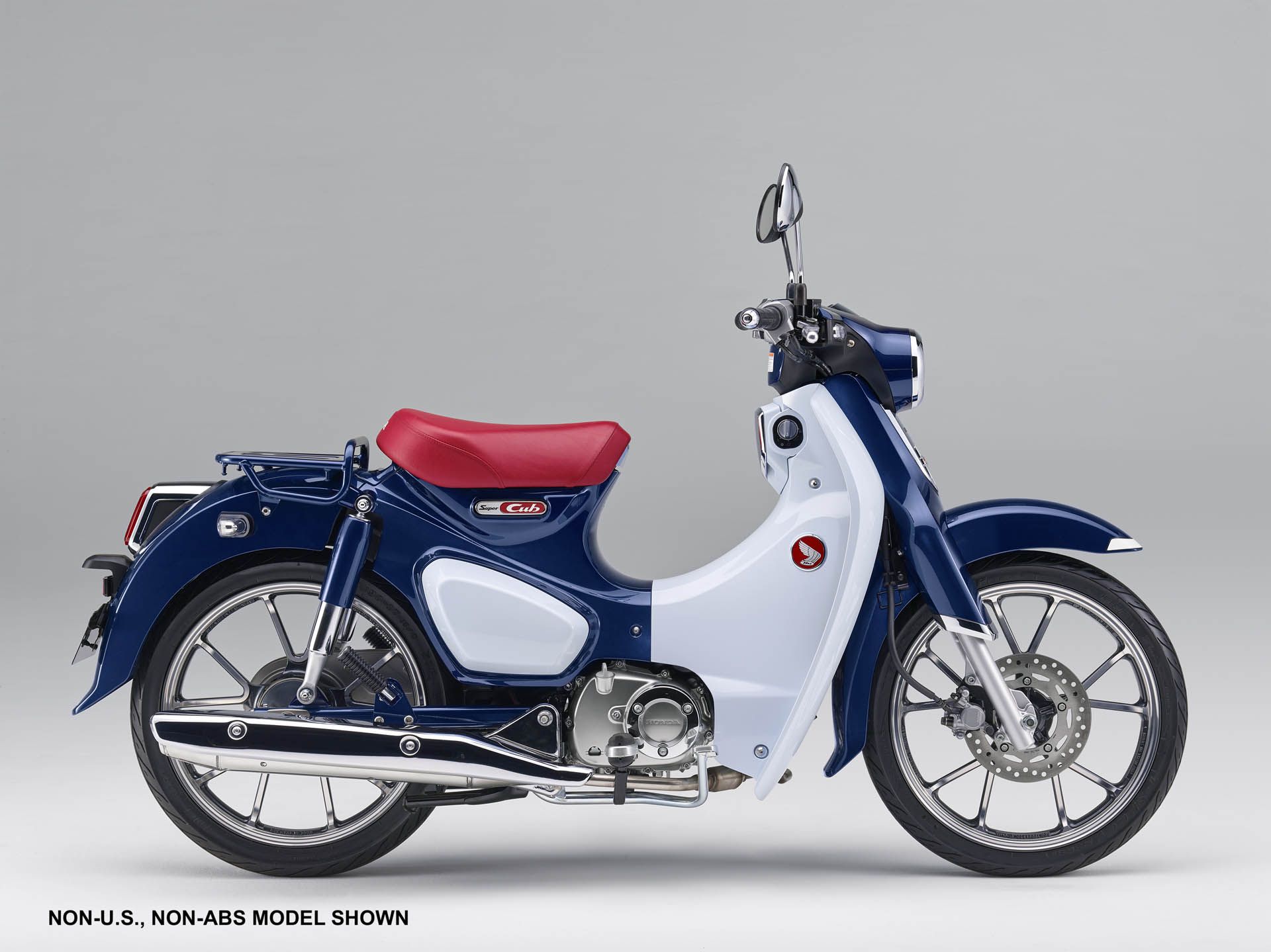 19 Honda Super Cub C125_RHP copy Minibikers Rejoice: Honda’s Bringing The Monkey And Super Cub To The US