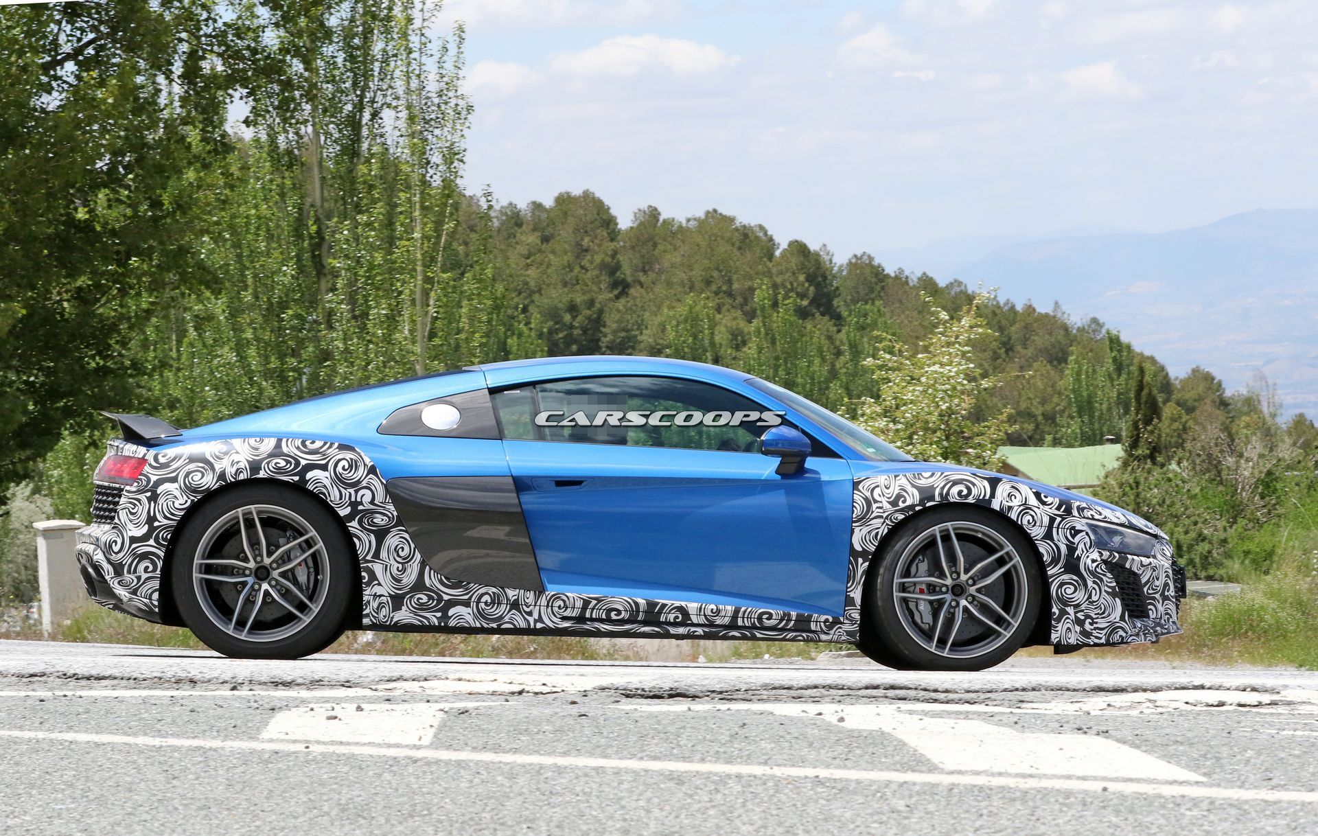 2019-Audi-R8-Facelift-18 Facelifted Audi R8 Will Leave You Hot And Flustered