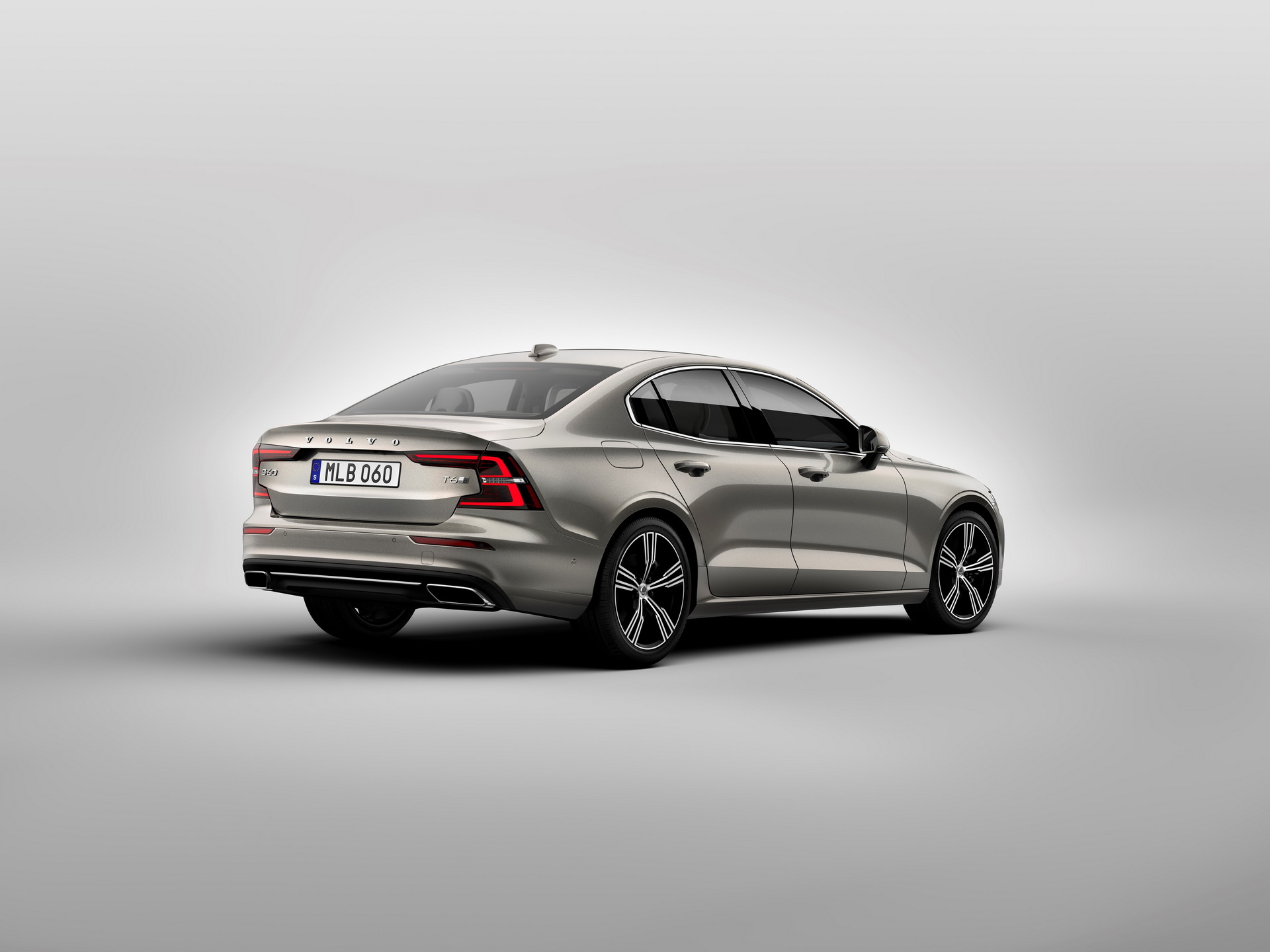 2019-volvo-s60-unveiled-2 New 2019 Volvo S60 Is A Sleek, American Made BMW 3-Series Fighter