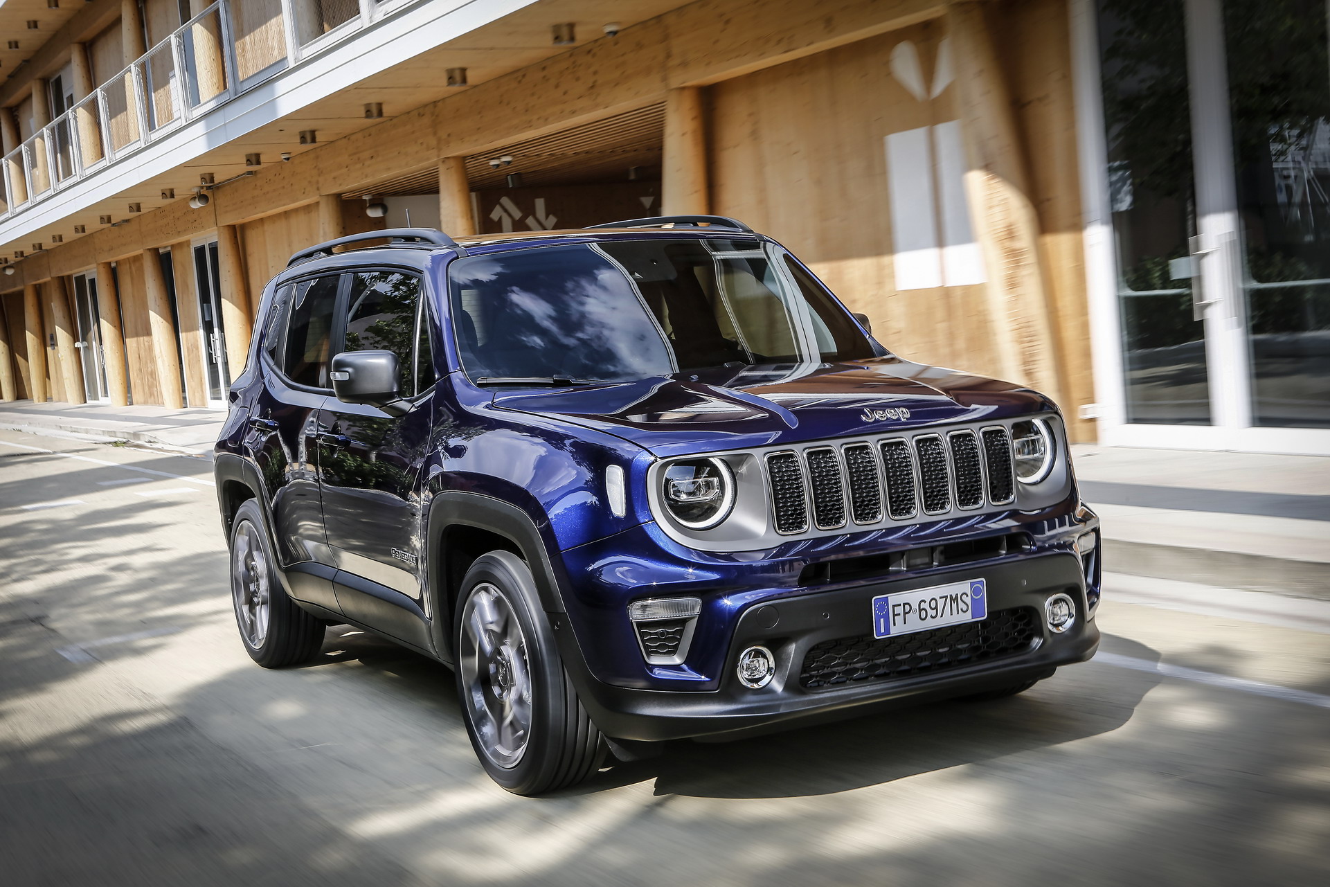 2019 Jeep Renegade Facelift 11 2019 Jeep Renegade Gets Cute Makeover And New Engines: Full Details, Photos & Video