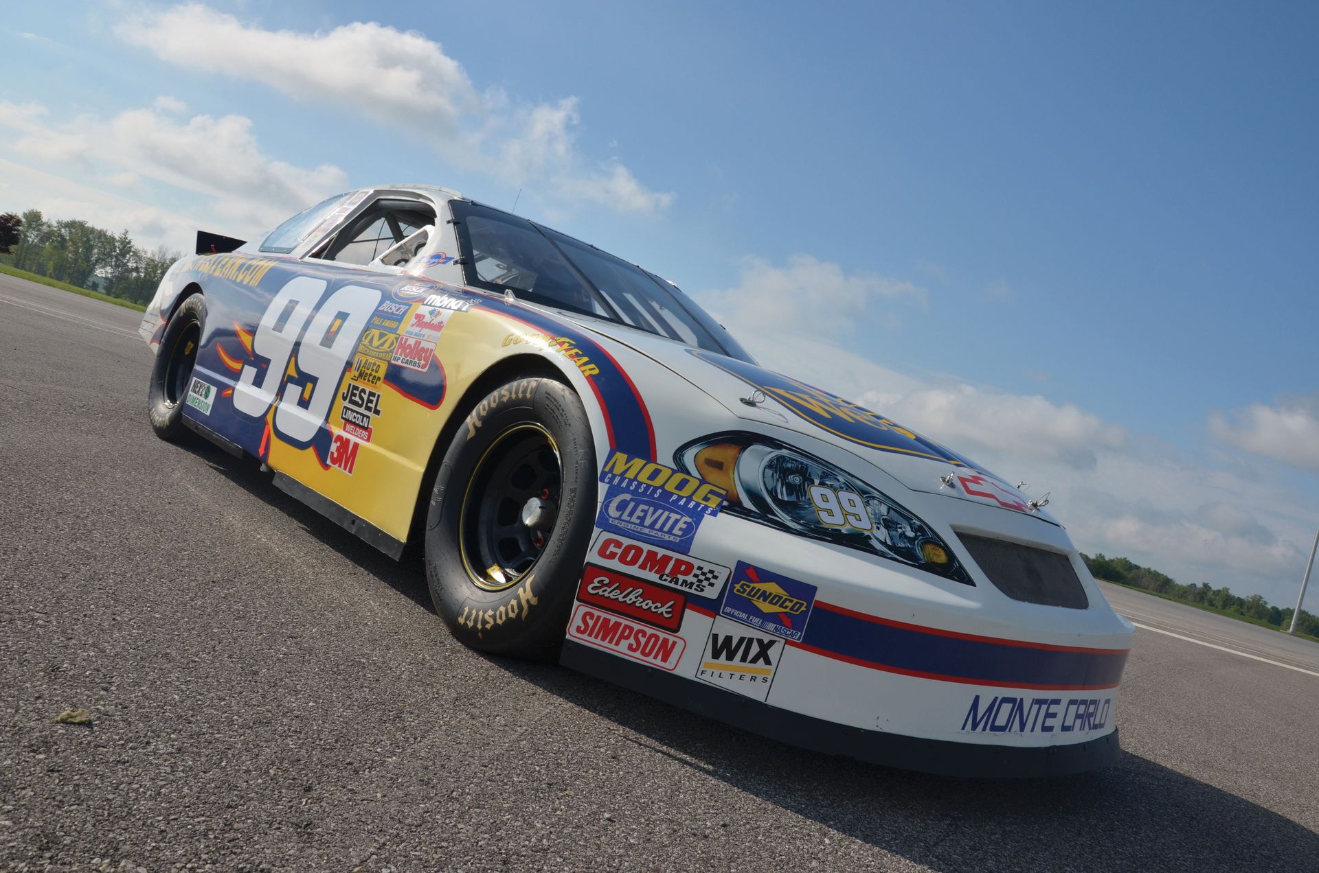 2006-nascar-chevrolet-monte-carlo-5 Get Your Days Of Thunder Fix With This Chevy Monte Carlo NASCAR Racer