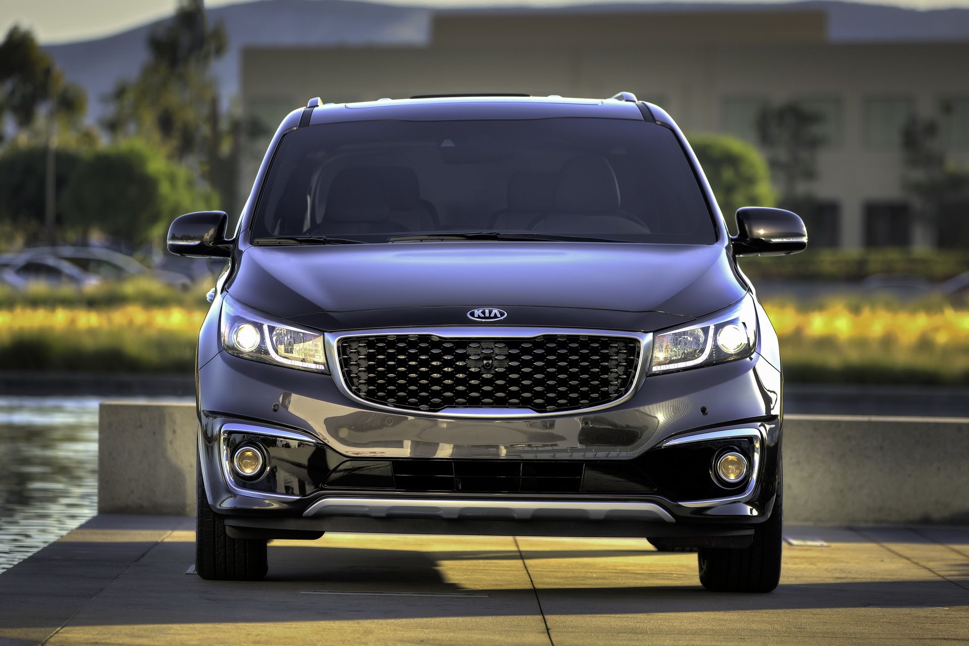 2015-kia-sedona-6 Kia Sedona Recalled Over Potentially Dangerous Power Sliding Doors