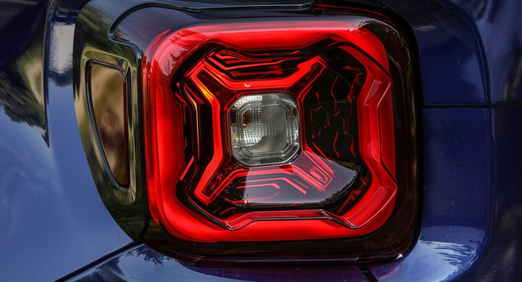  Facelifted Jeep Renegade Coming On June 6 With Fresh Look And New Engines