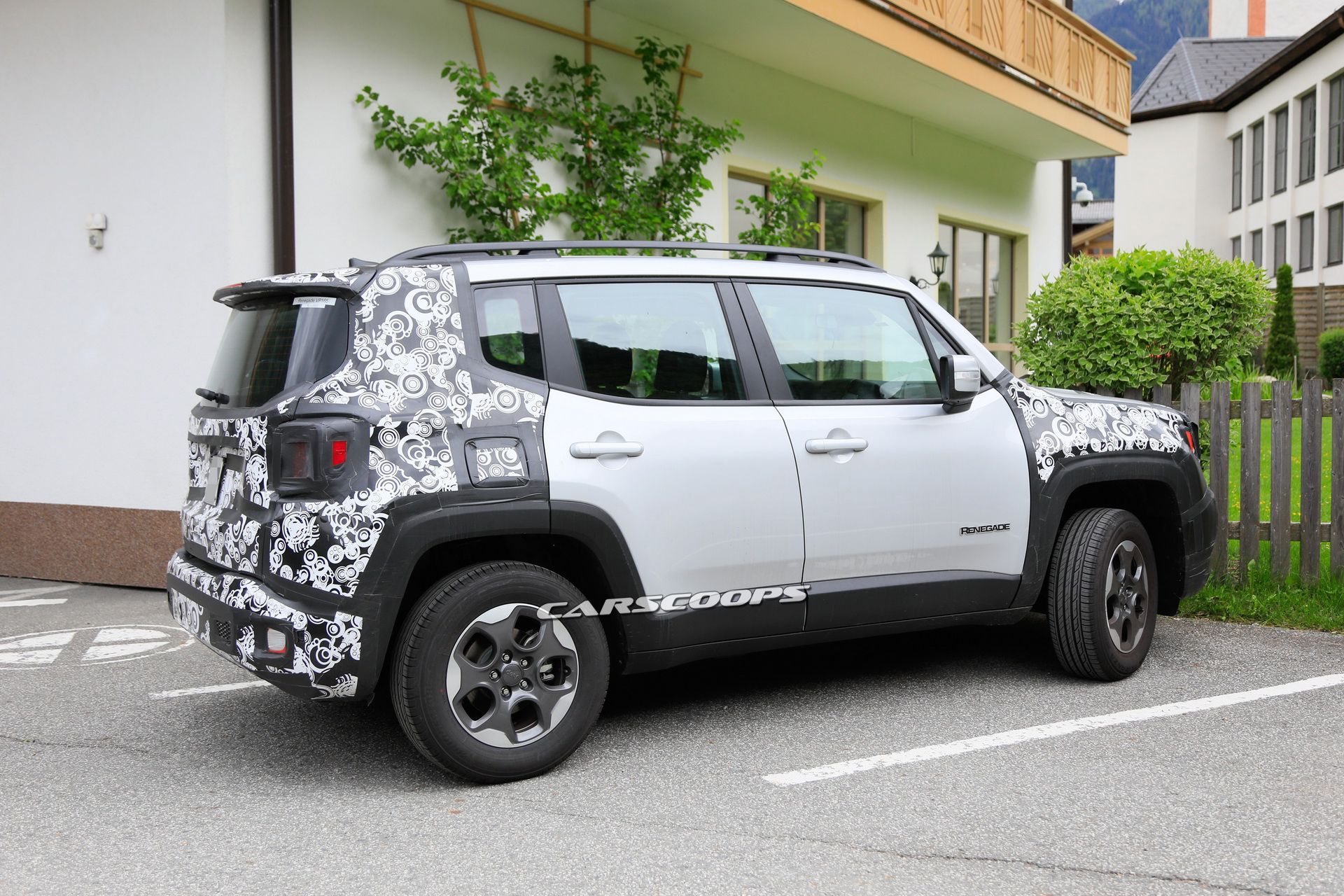 2019-jeep-renegade-12 Facelifted Jeep Renegade Coming On June 6 With Fresh Look And New Engines