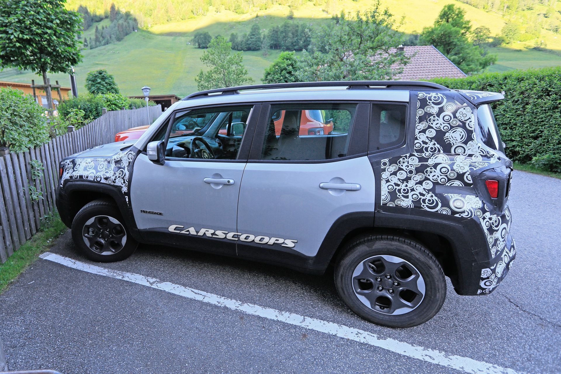 2019-jeep-renegade-4 Facelifted Jeep Renegade Coming On June 6 With Fresh Look And New Engines