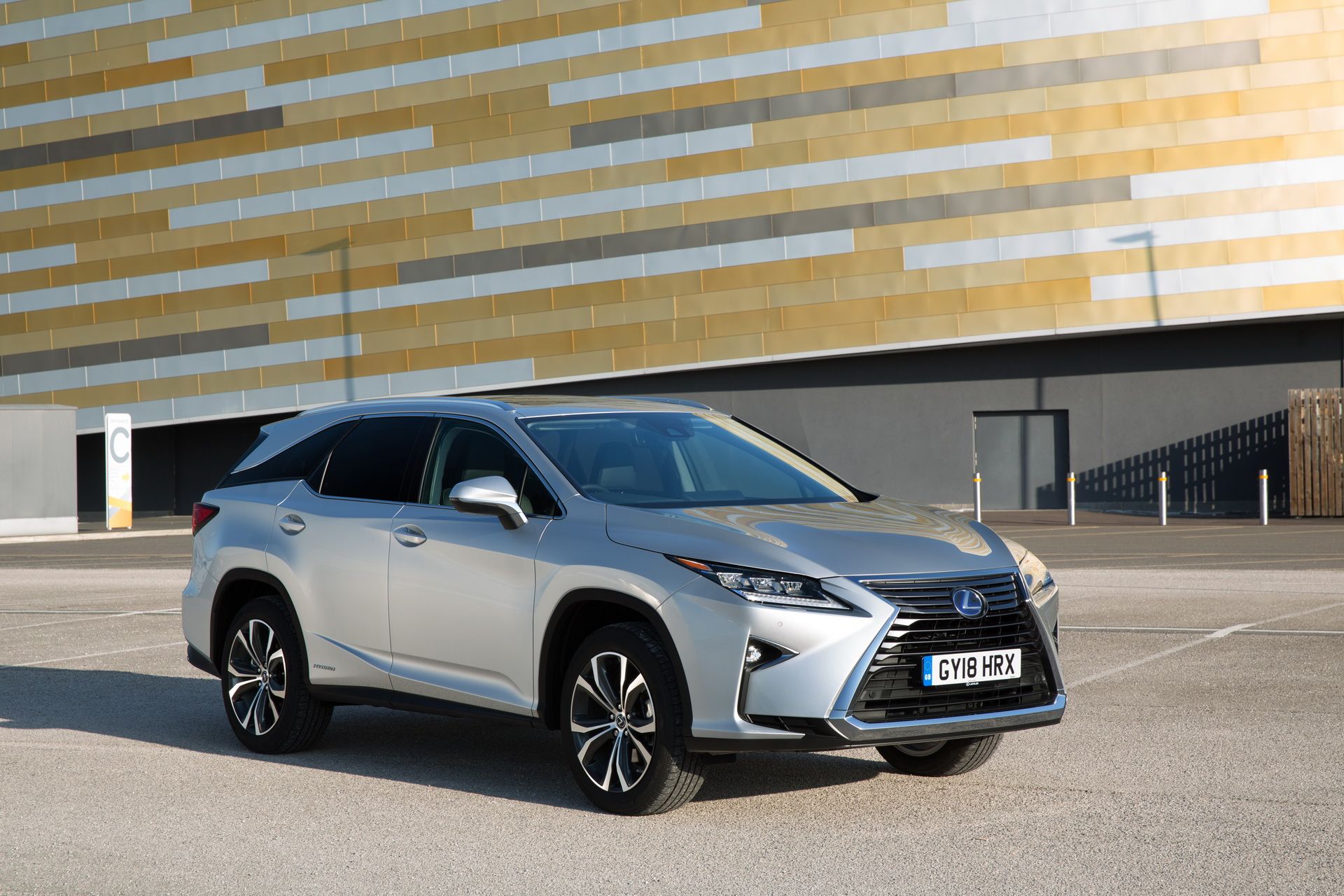 2019-lexus-rx-450hl-2 Order The Three-Row Lexus RX 450hL From £50,995 In The UK