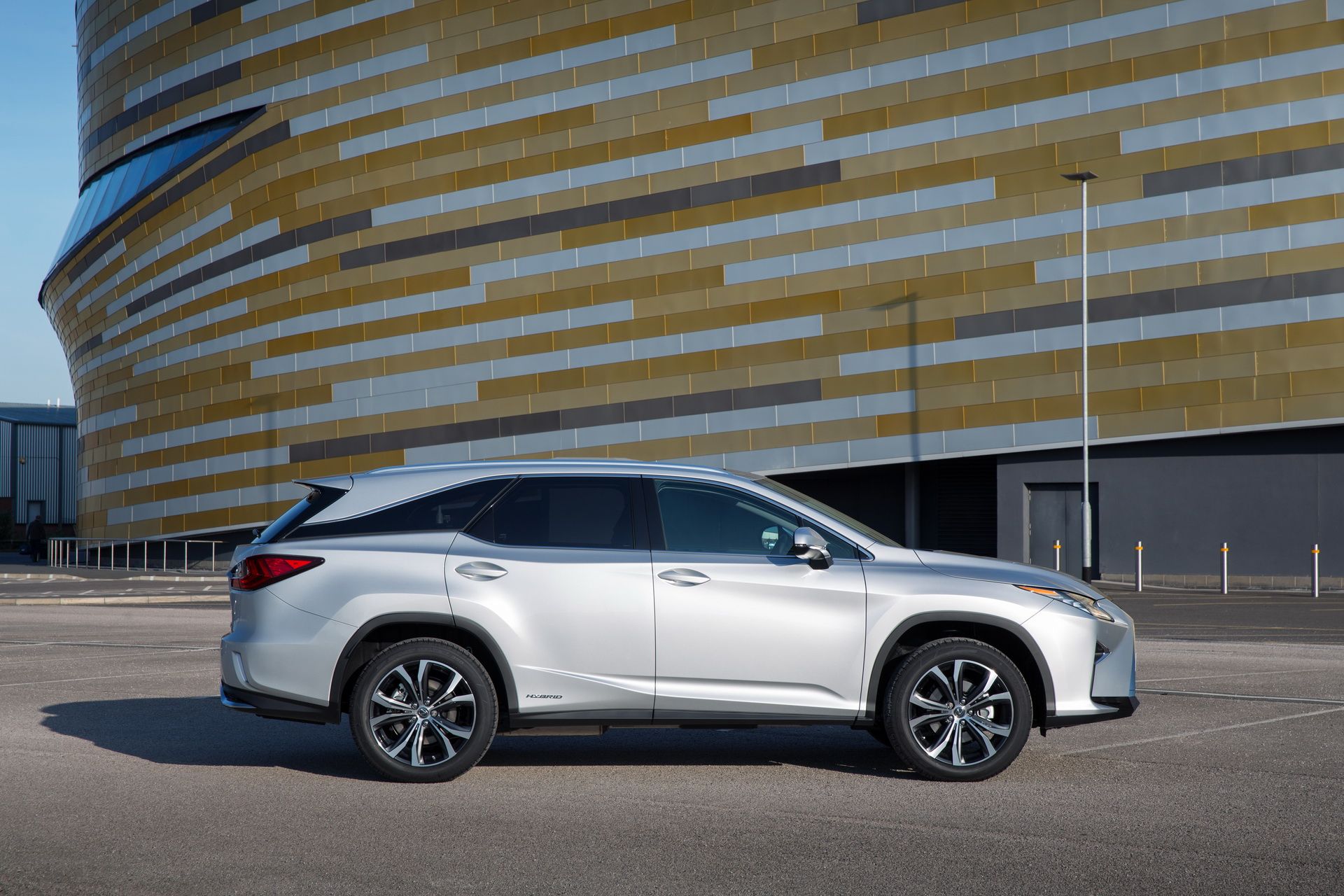 2019-lexus-rx-450hl-4 Order The Three-Row Lexus RX 450hL From £50,995 In The UK