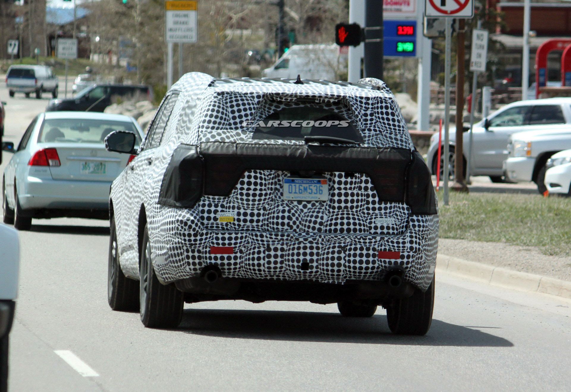 2020-Ford-Explorer-24Carscoops 2020 Ford Explorer Already Looking Bigger And Brawnier