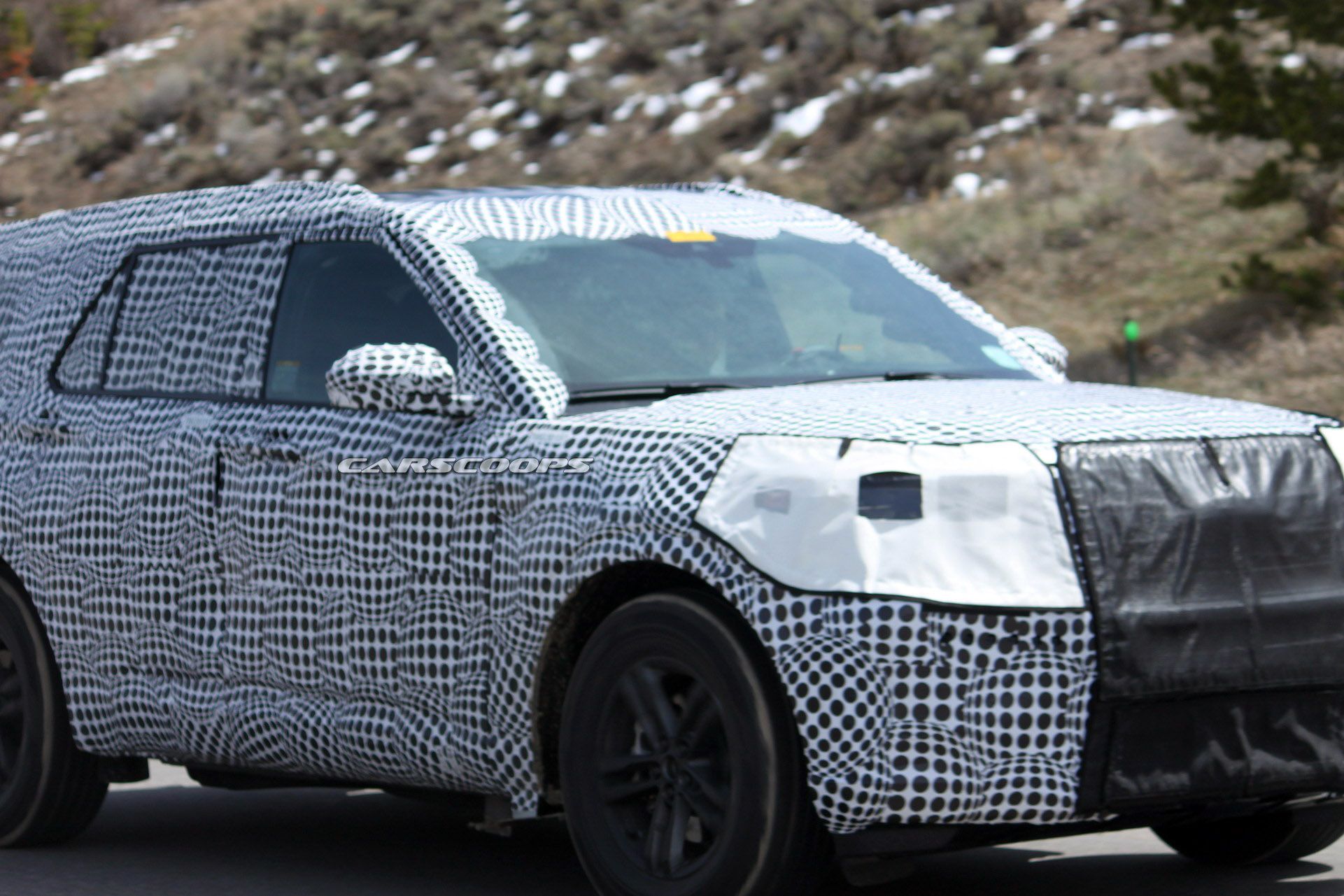 2020-Ford-Explorer-2Carscoops 2020 Ford Explorer Already Looking Bigger And Brawnier