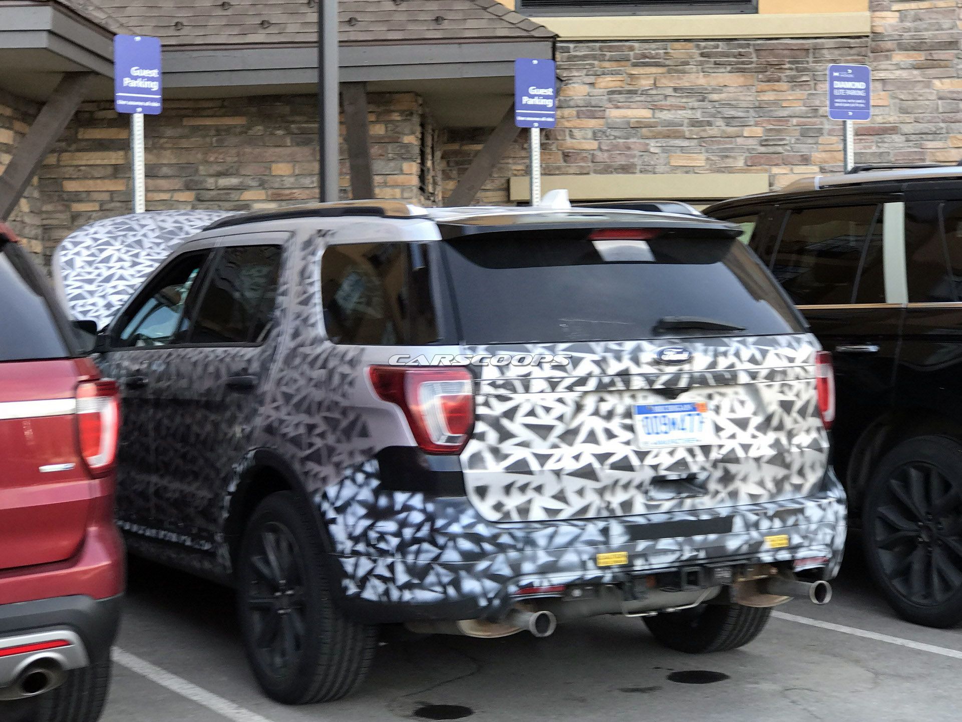 2020-Ford-Explorer-30Carscoops 2020 Ford Explorer Already Looking Bigger And Brawnier