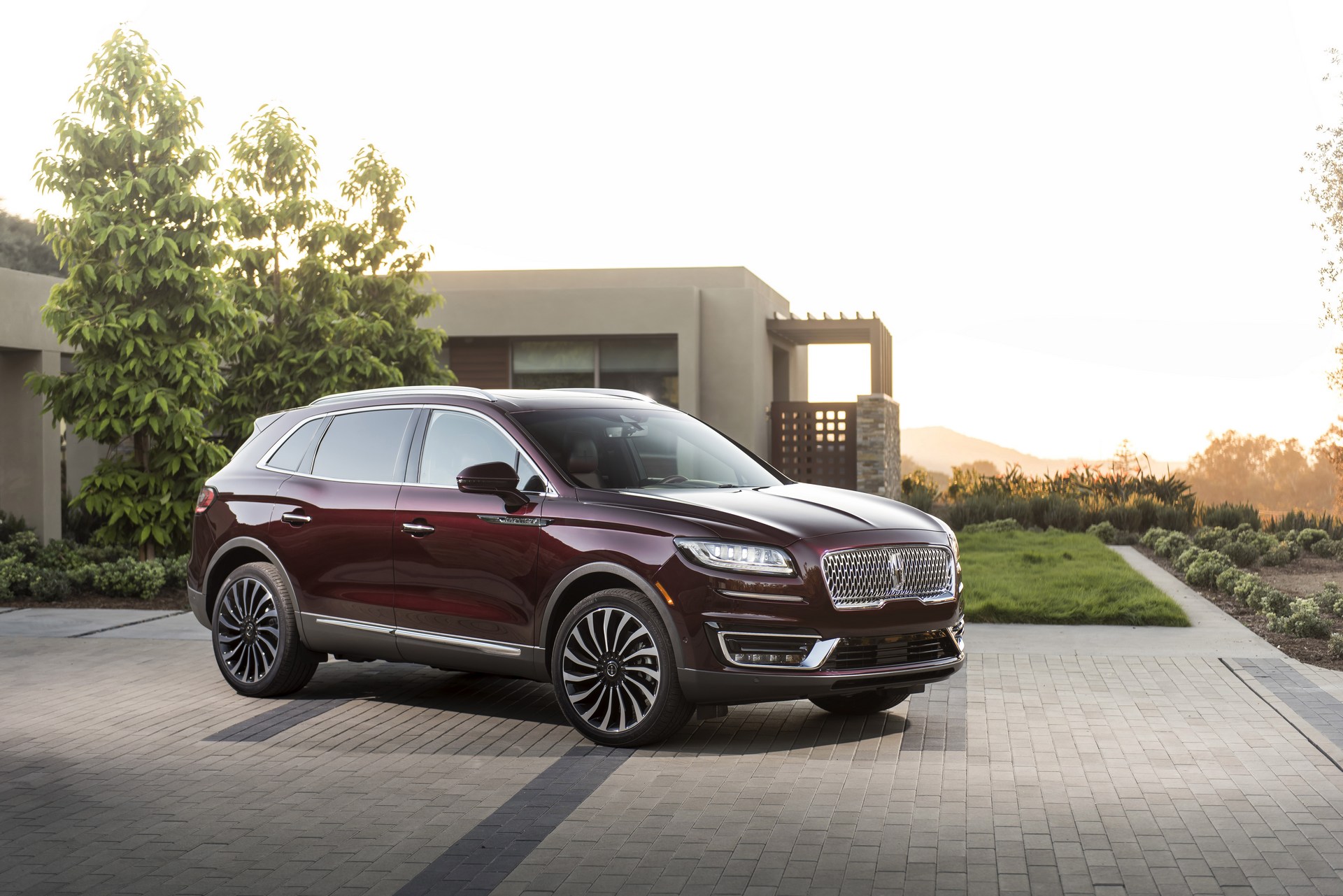 Lincoln-Nautilus-53 2019 Lincoln Nautilus Configurator Launched, Pricing Starts At $40,340