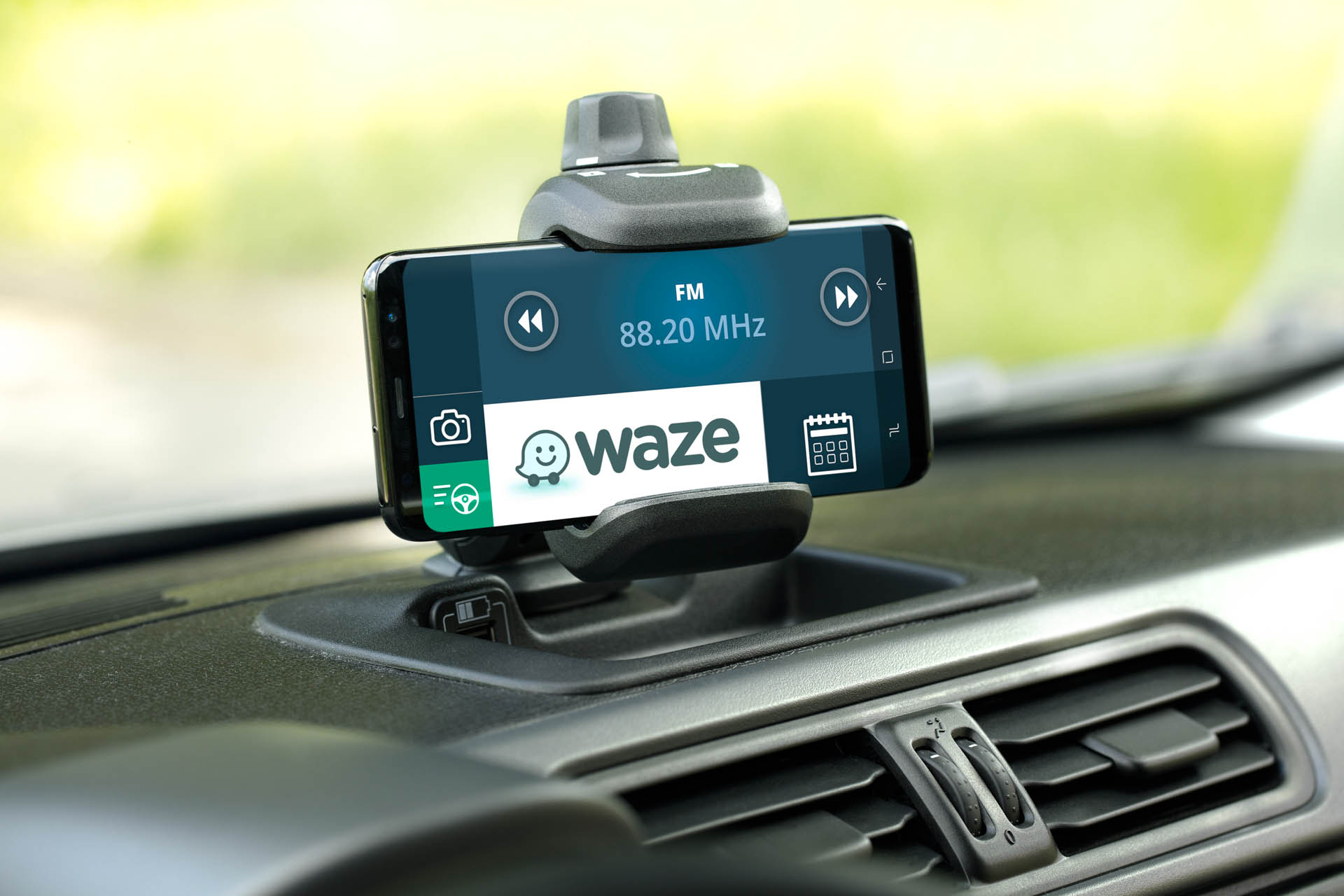 180619_Fiat_Panda-Waze_05 copy Fiat Panda Waze Edition Brings Smarter Navigation To The Popular City Car