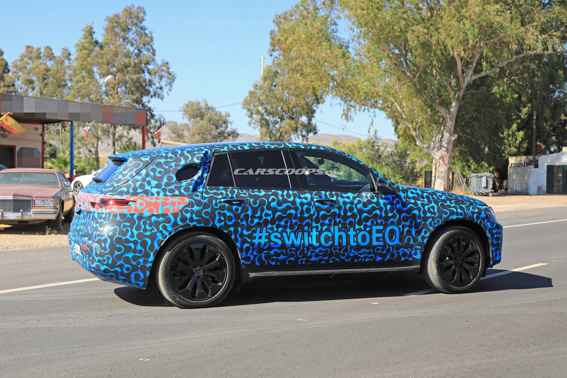 Mercedes EQ-C 13 2020 Mercedes-Benz EQC Electric Crossover Switches To Blue Clothing As Production Nears