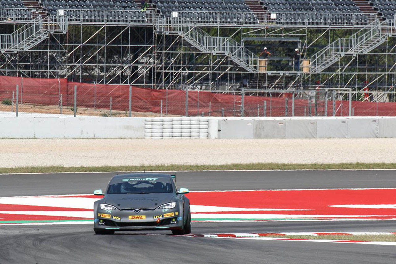 electric-gt-tesla-model-s-P100DL-20 copy Electric Racing Tesla Model S P100DL Unveiled At Catalunya