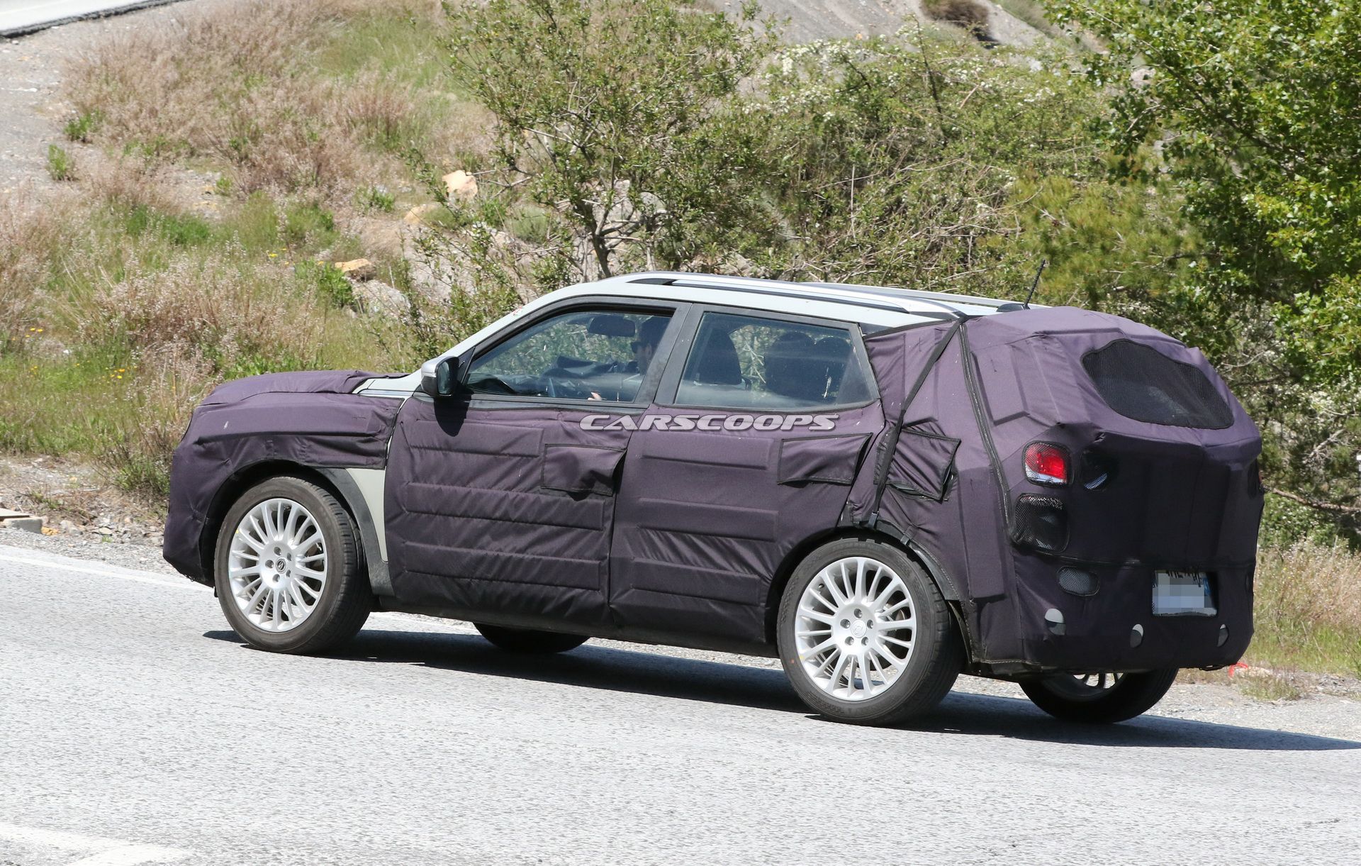 2019-ssangyong-korando-spy-21 All-New SsangYong Korando Will Usher In New Design Language