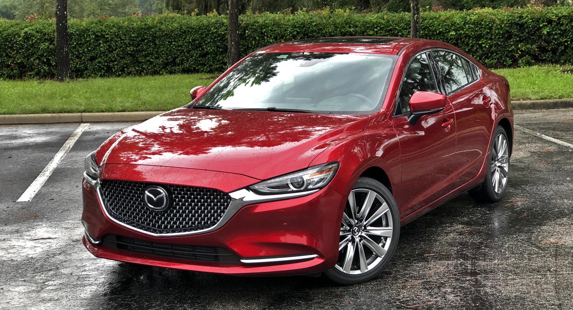 Mazda6 SKYACTIV® TECHNOLOGY Keeps Drivers Connected