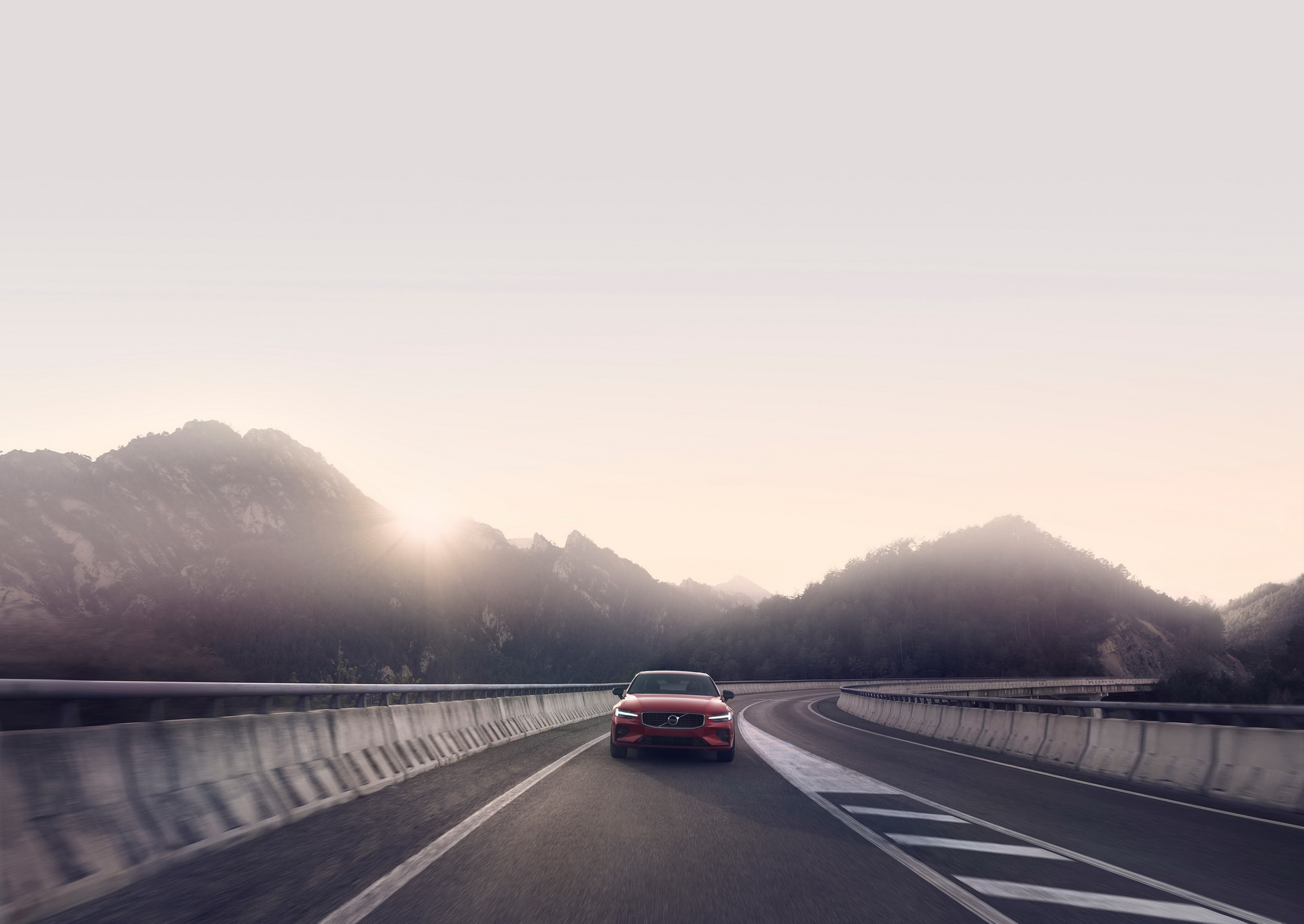 2019-volvo-s60-unveiled-114 New 2019 Volvo S60 Is A Sleek, American Made BMW 3-Series Fighter