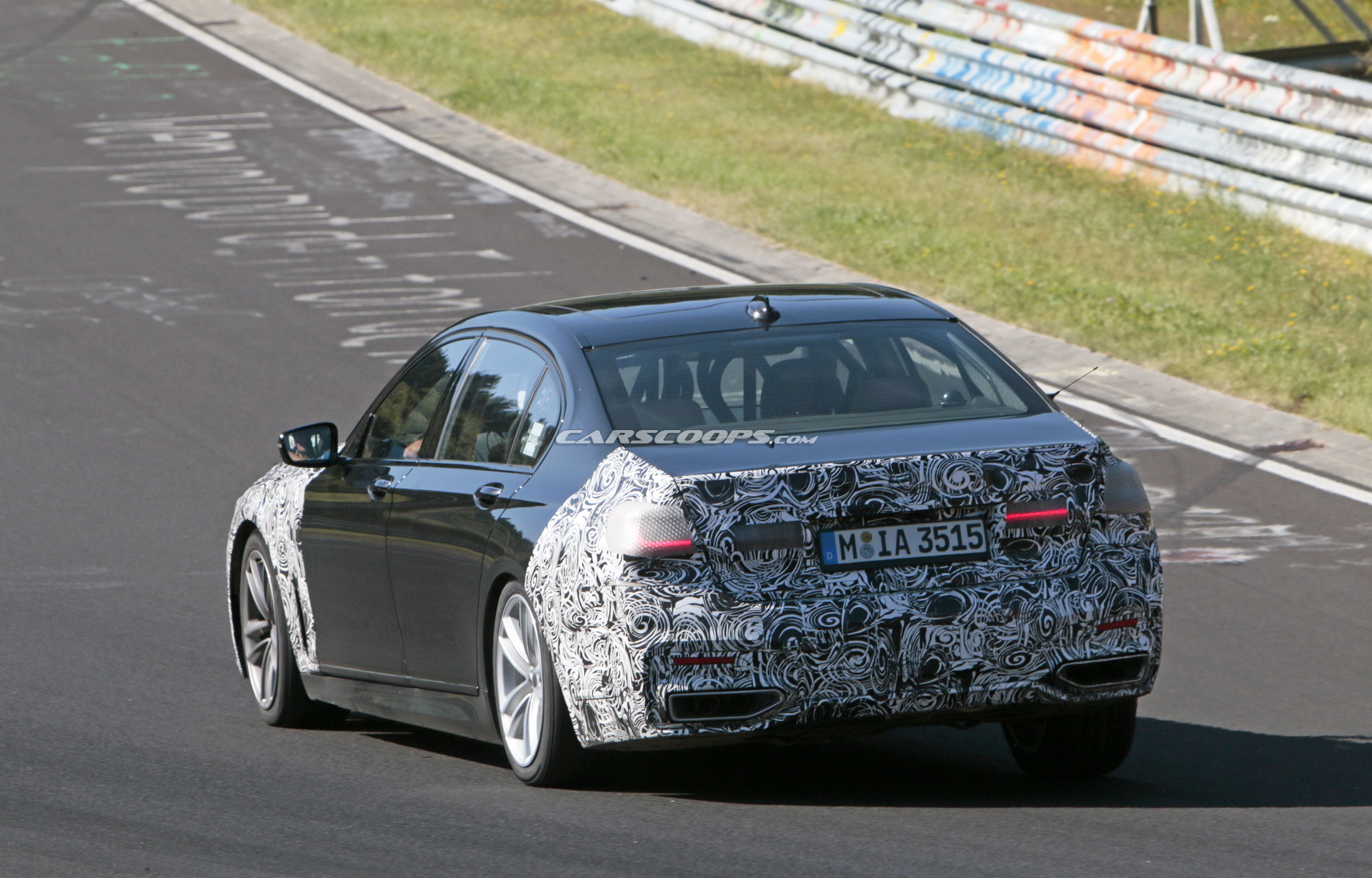 2019 BMW 7-Series Facelift-2 Facelifted 2019 BMW 7-Series Spied In Base And M760Li xDrive Forms