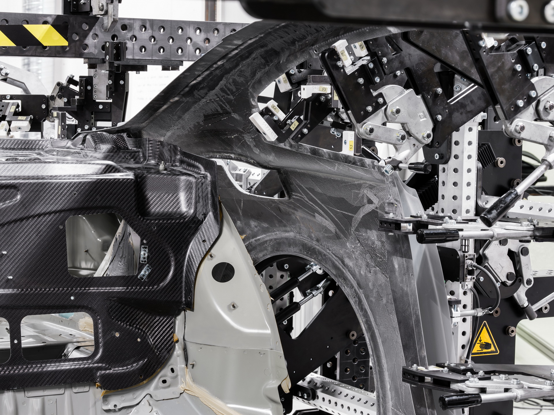 Polestar_1_carbon_fibre_003 Polestar One Saved 507lbs Off Its Weight Thanks To Carbon Fiber