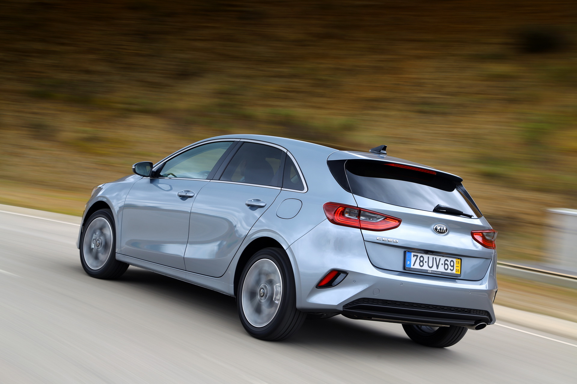 2019-kia-ceed-12 New Kia Ceed Detailed In Gigantic Image Gallery, UK Pricing Announced