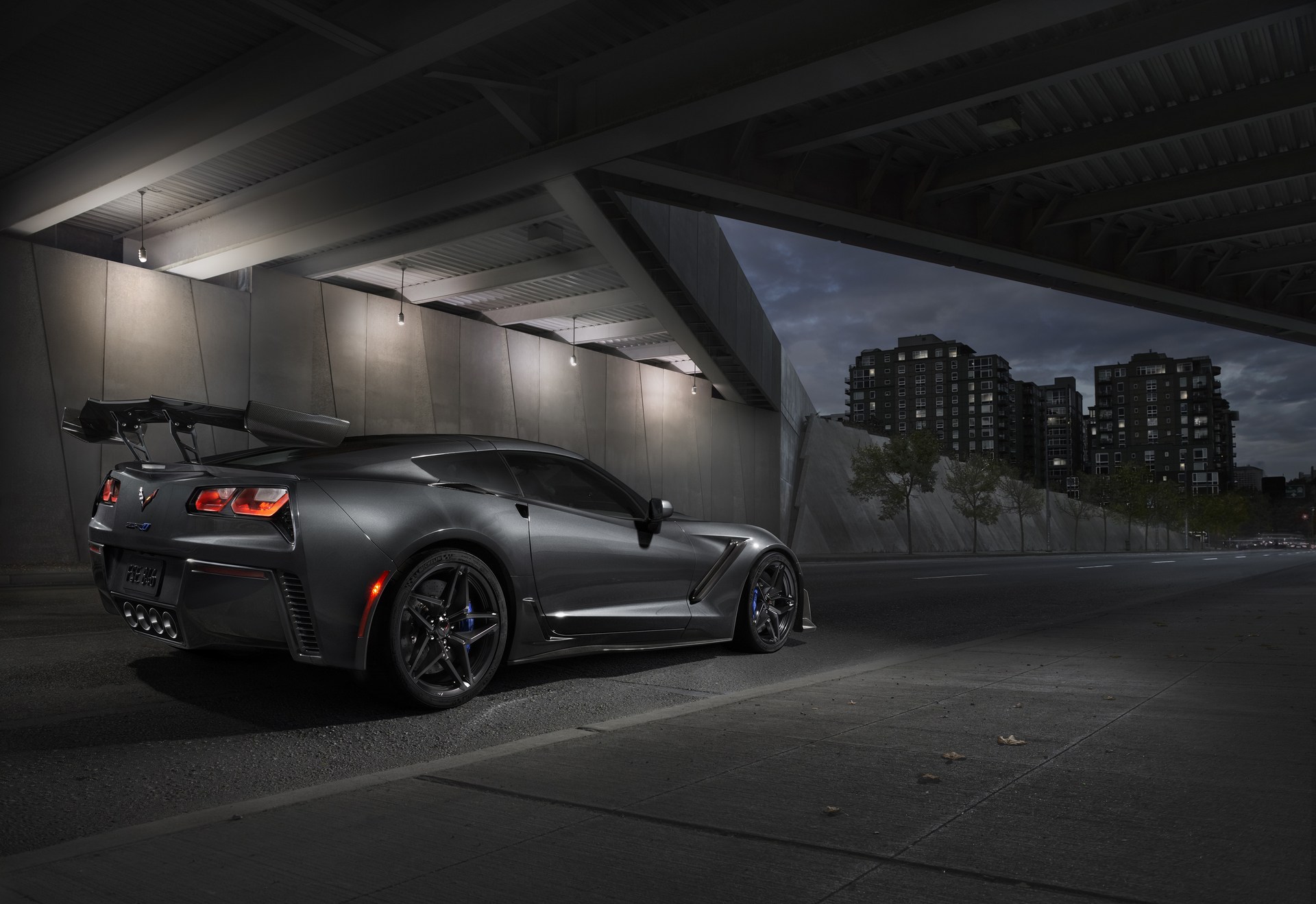 2019-Corvette-ZR1-4 Chevrolet Corvette ZR1 Shown Hitting Almost 215 MPH