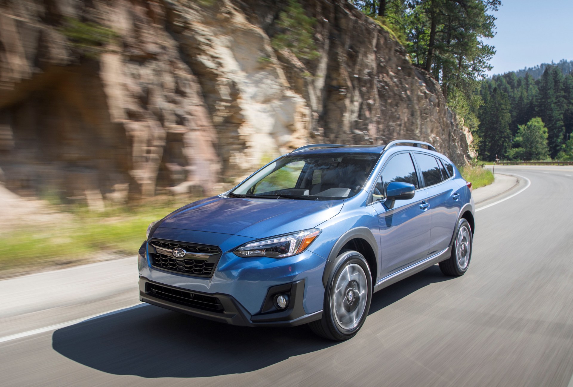 2019-Subaru-CROSSTREK-4 2019 Subaru CrossTrek Gets Minor Updates As Plug-In Variant Arrives Later This Year