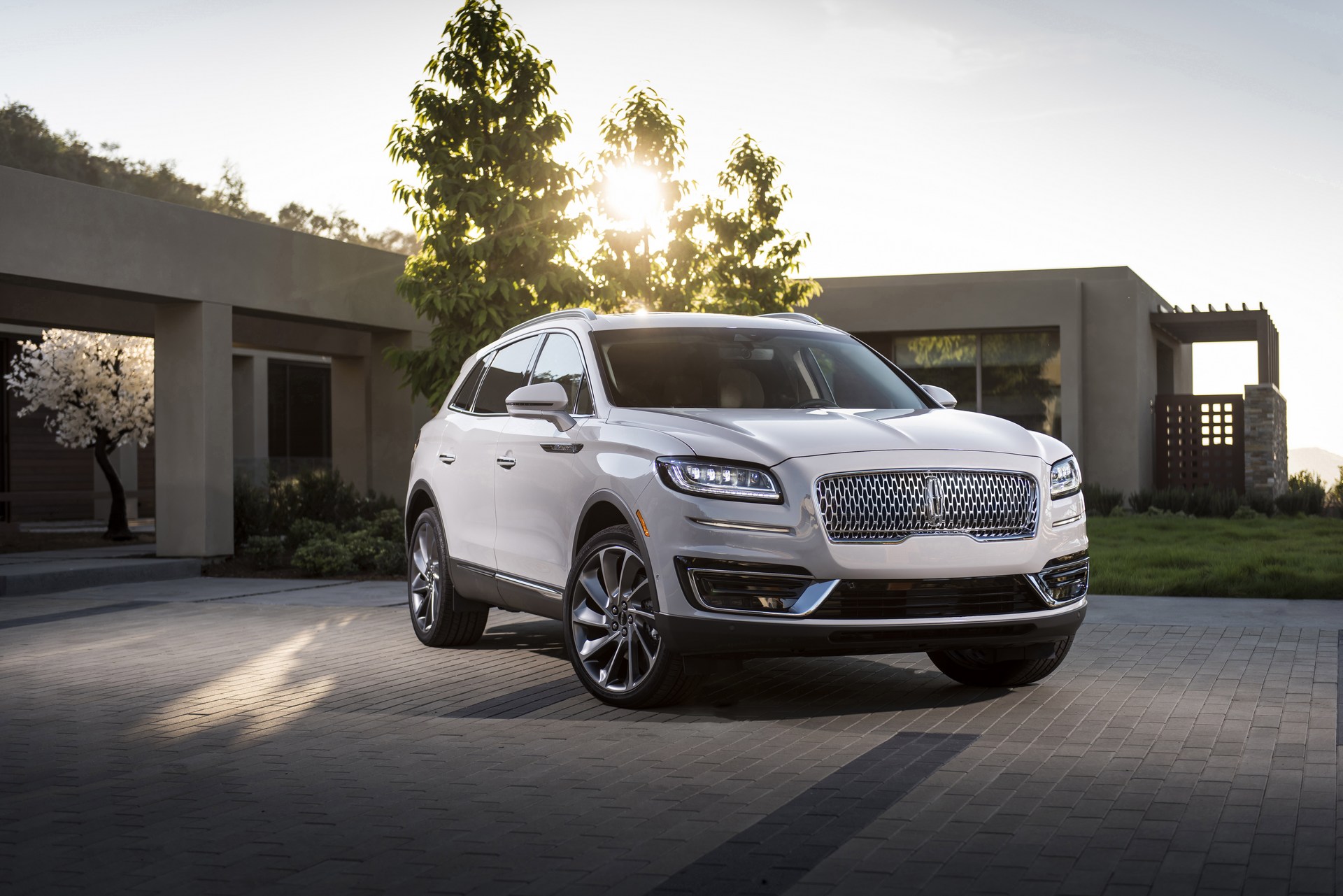 Lincoln-Nautilus-23 2019 Lincoln Nautilus Configurator Launched, Pricing Starts At $40,340