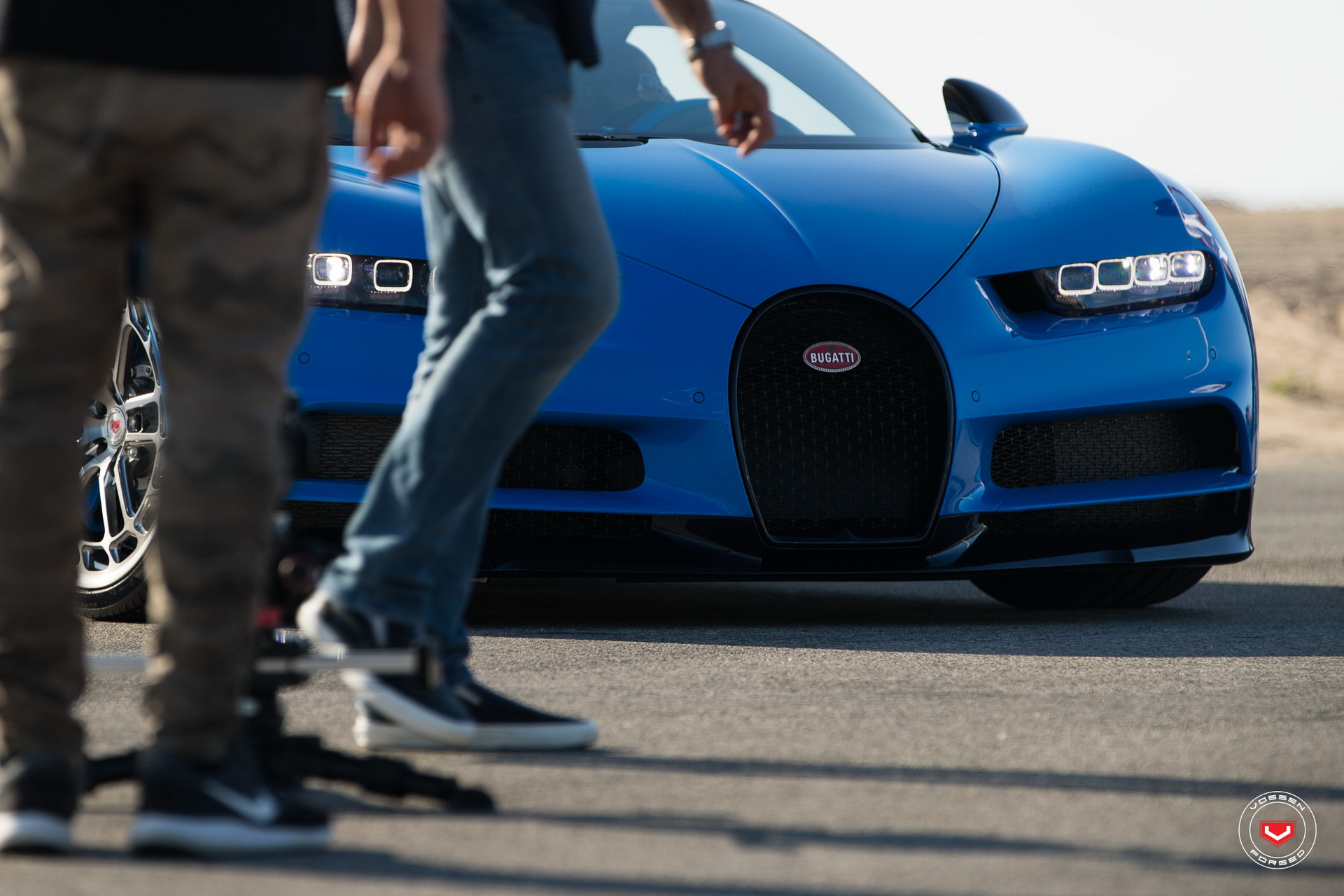 bugatti-chiron-vossen-wheels-24 Bugatti Chiron Tries On New Wheels For Size: Hot Or Not?