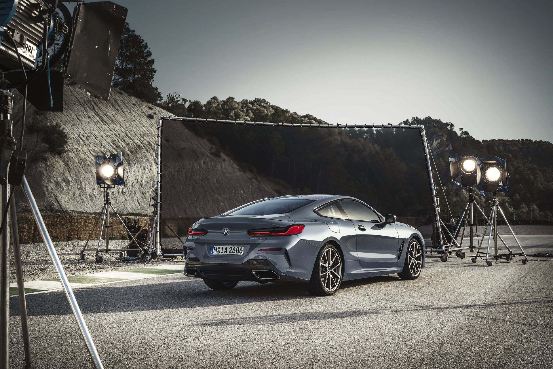 BMW-8-Series-2019-77 2019 BMW 8-Series Wants To Be The Sports Car The E31 Never Was (89 Photos & Videos)