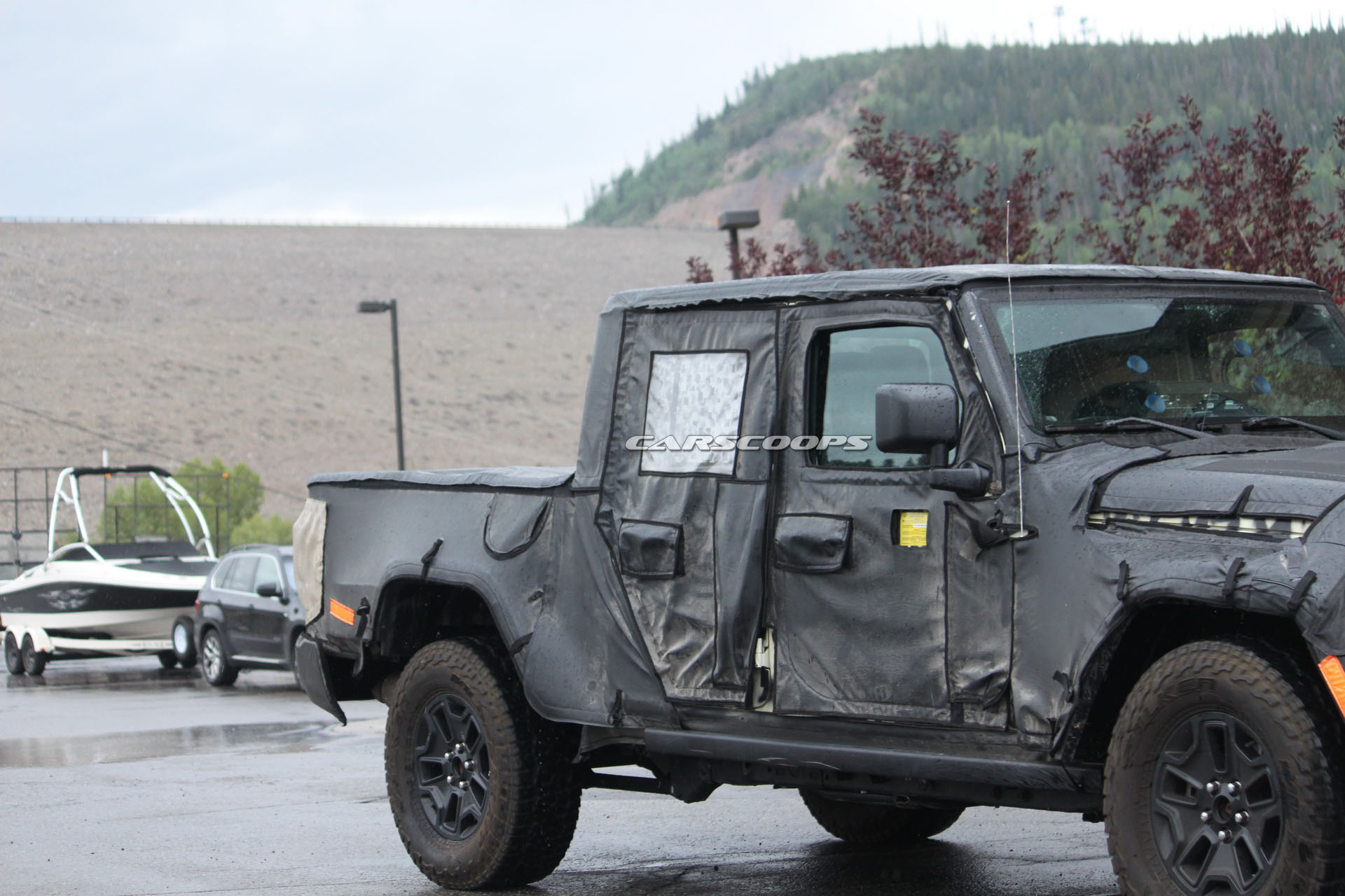 Jeep-Scrambler-21 2019 Jeep Scrambler: Here’s What To Expect From The JL-Based Pickup Truck