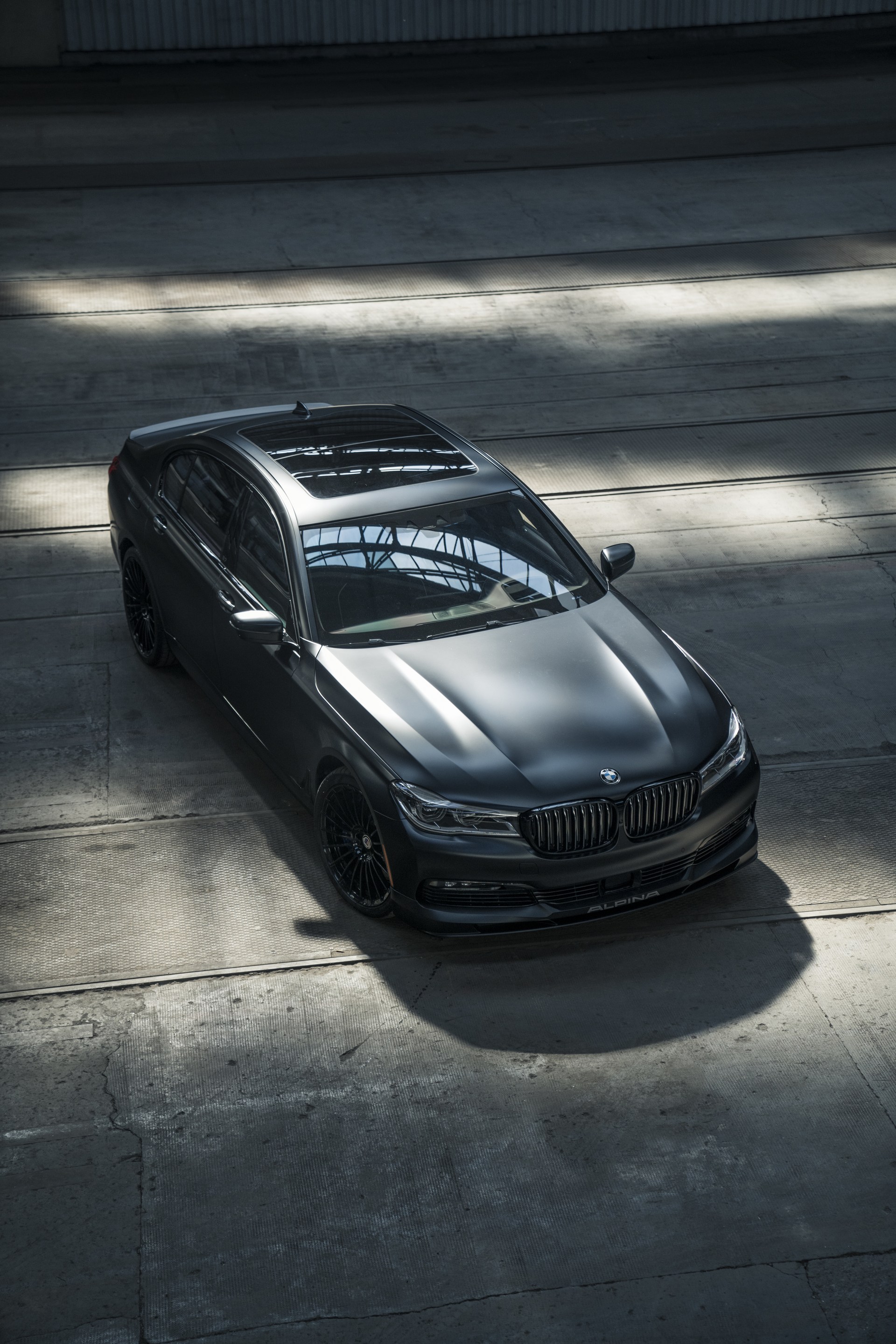 BMW-ALPINA-B7-Exclusive-Edition-7 BMW Gives Canada A Sinister Looking Alpina B7 Exclusive Edition With 600 HP