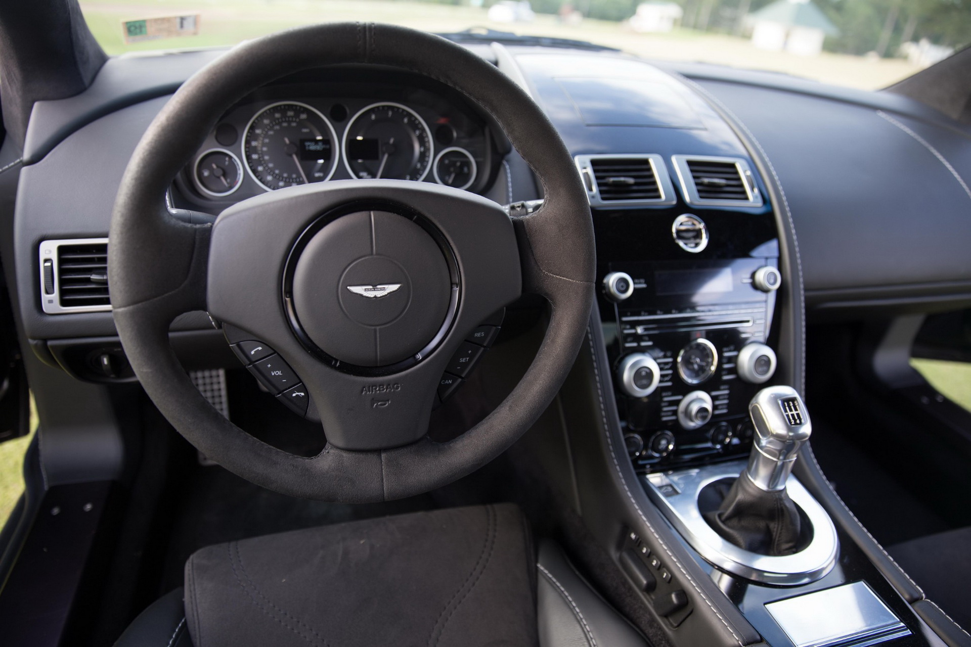 AM-V12-Vantage-09 A Manual Aston Martin V12 Vantage Is The Greatest Supercar Bargain Right Now