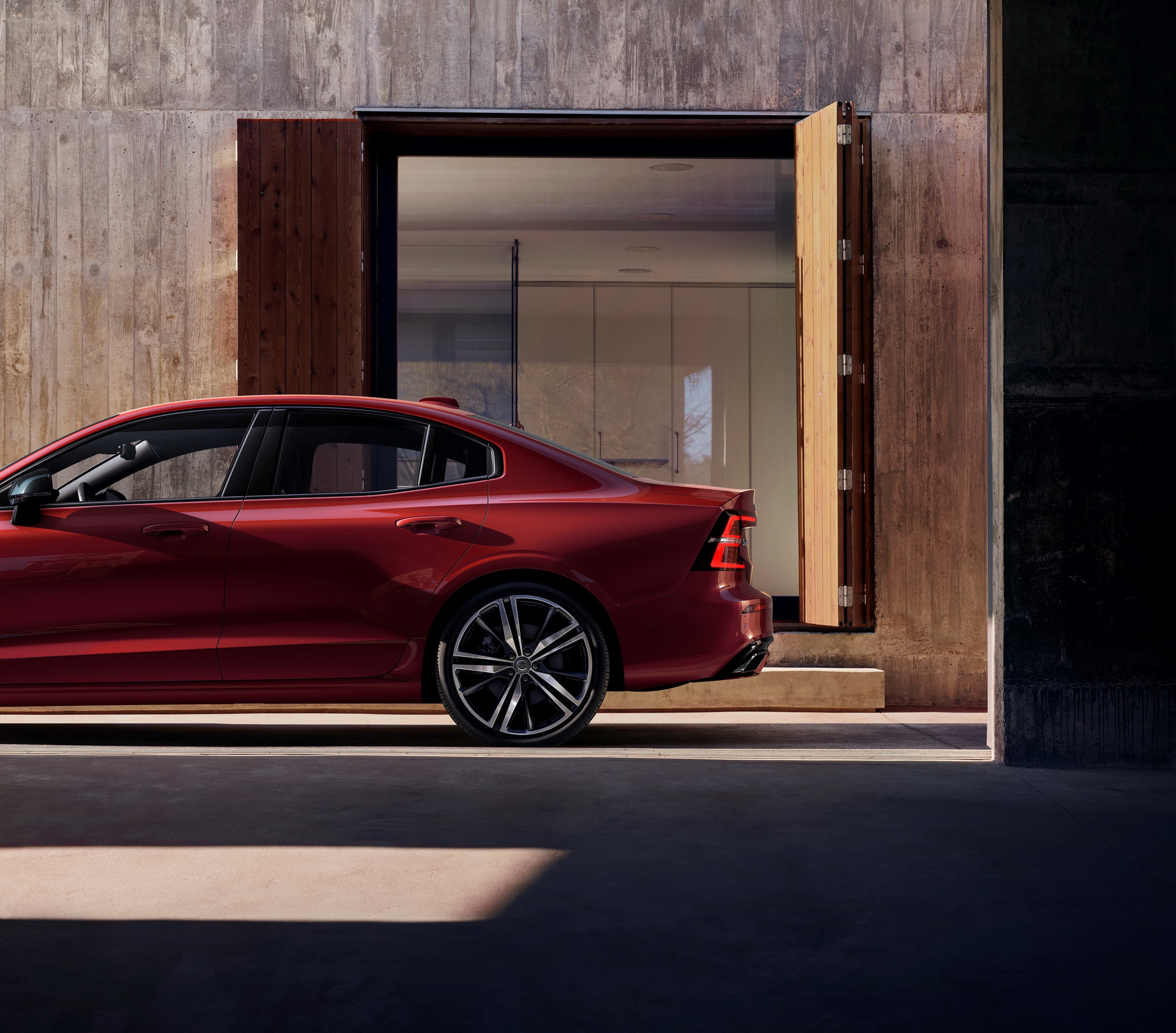 2019-volvo-s60-unveiled-111 New 2019 Volvo S60 Is A Sleek, American Made BMW 3-Series Fighter