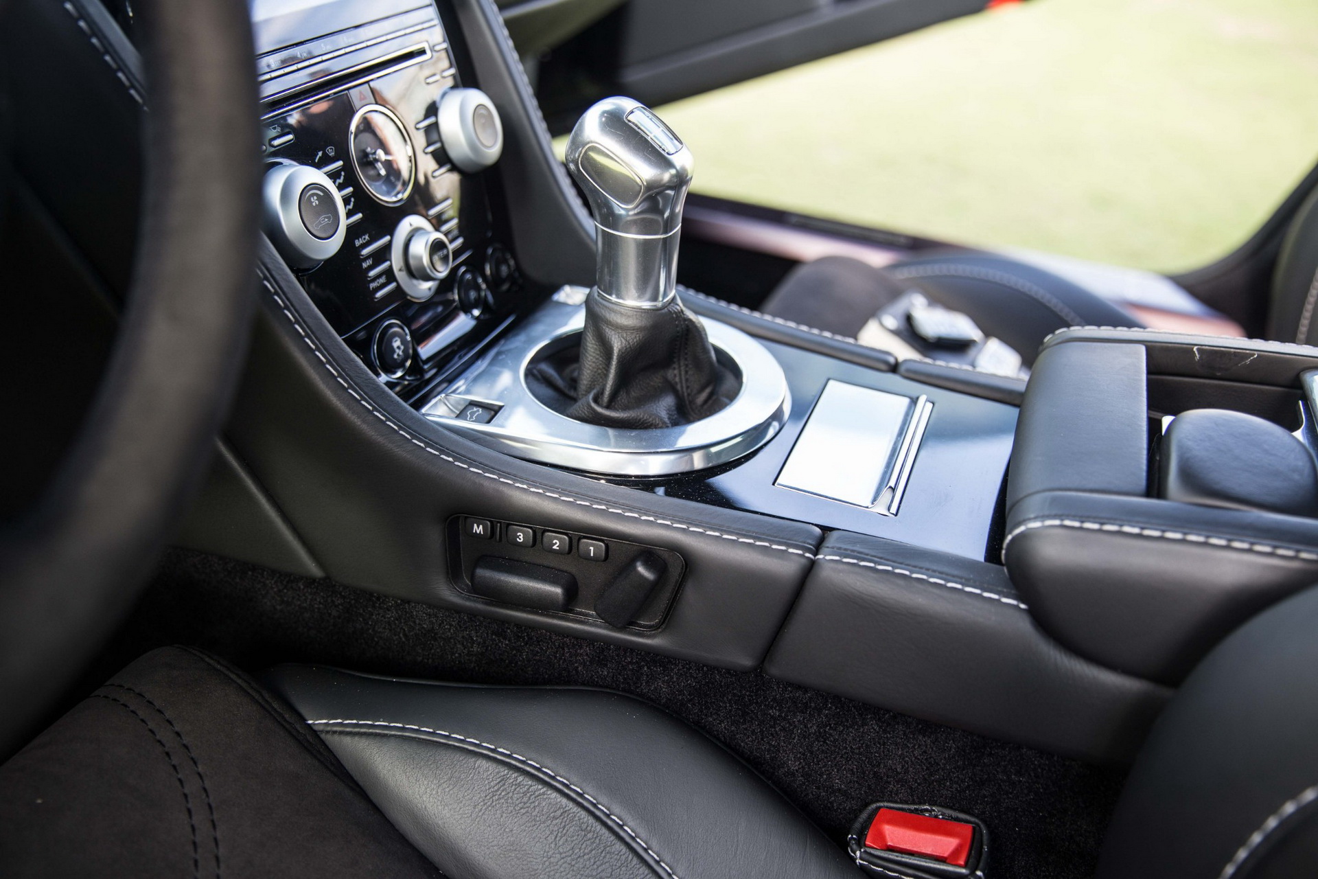 AM-V12-Vantage-11 A Manual Aston Martin V12 Vantage Is The Greatest Supercar Bargain Right Now