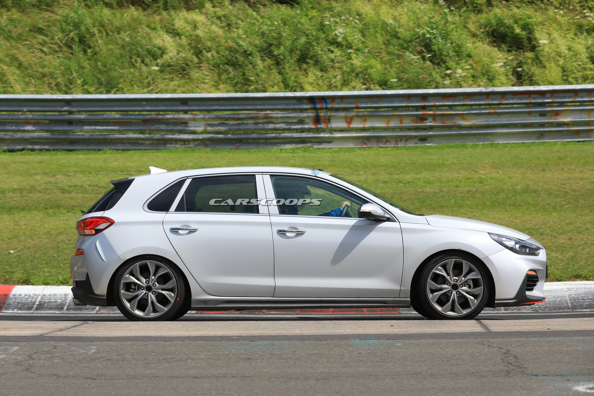 2019-hyundai-i30-n-line-spy-undisguised-14 New Hyundai i30 N-Line Takes Off Camouflage During Track Test
