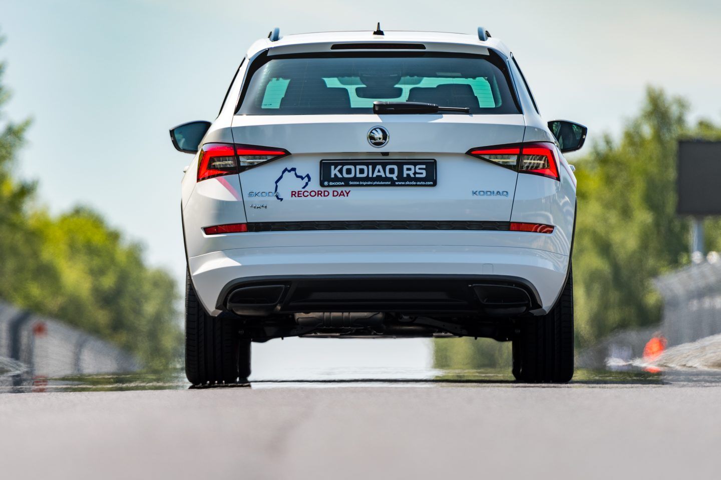 skoda-kodiaq-rs-23 2019 Skoda Kodiaq RS Is The Fastest 7-Seat SUV On The Nurburgring