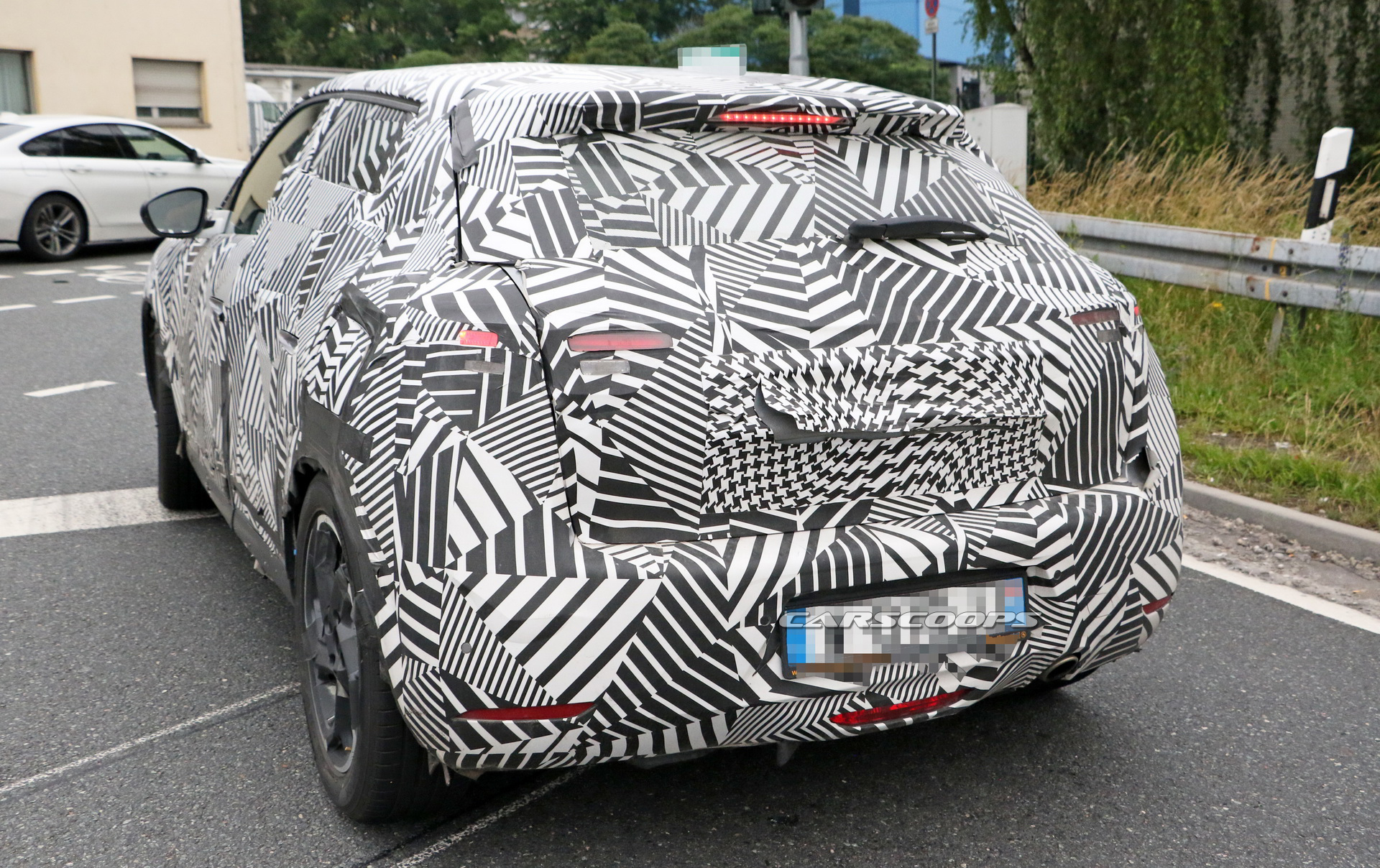 ds3-crossback-spy-interior-12 DS3 Crossback Coming With C4 Cactus-Like Tablet Display